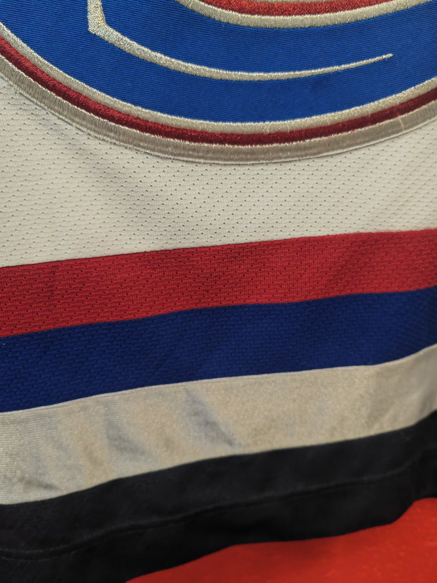 CCM Vancouver Canucks NHL Jersey, White. Size Medium