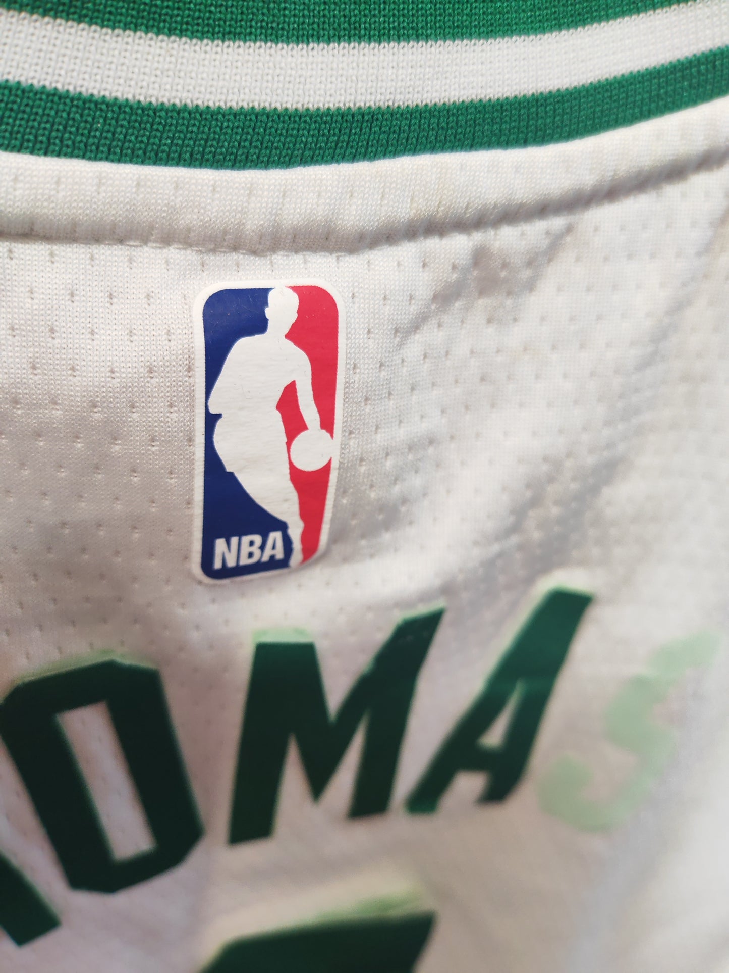 Youth Nike Boston Celtics NBA Jersey, #4 Thomas, White, Size YXL