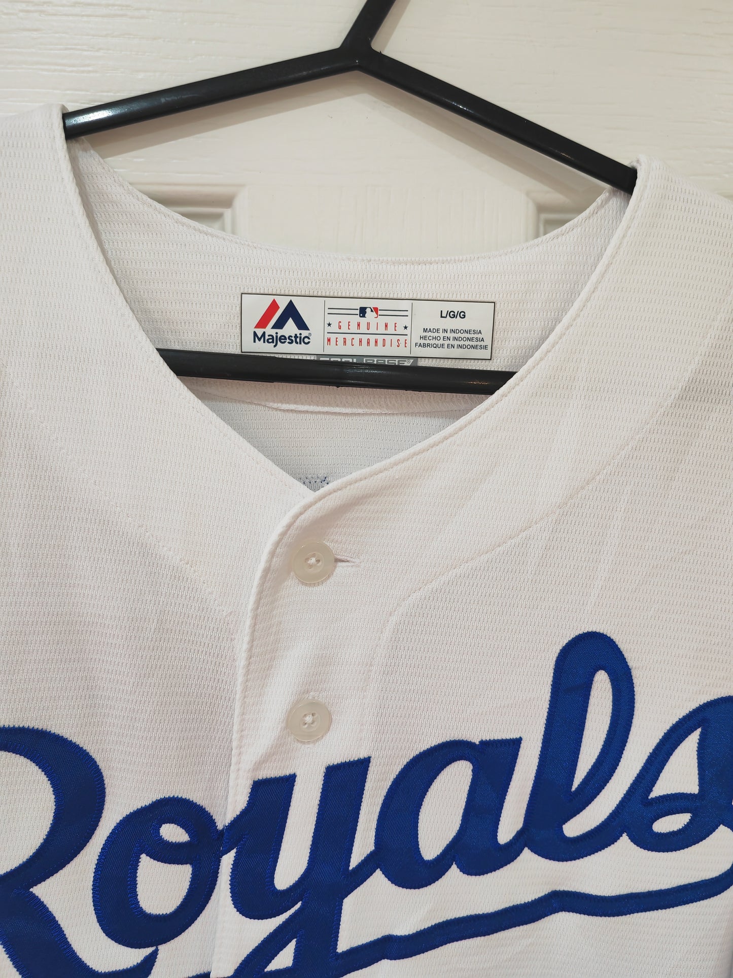 Majestic Kansas City Royals MLB Jersey, #07 Carnegie, White, Size Large