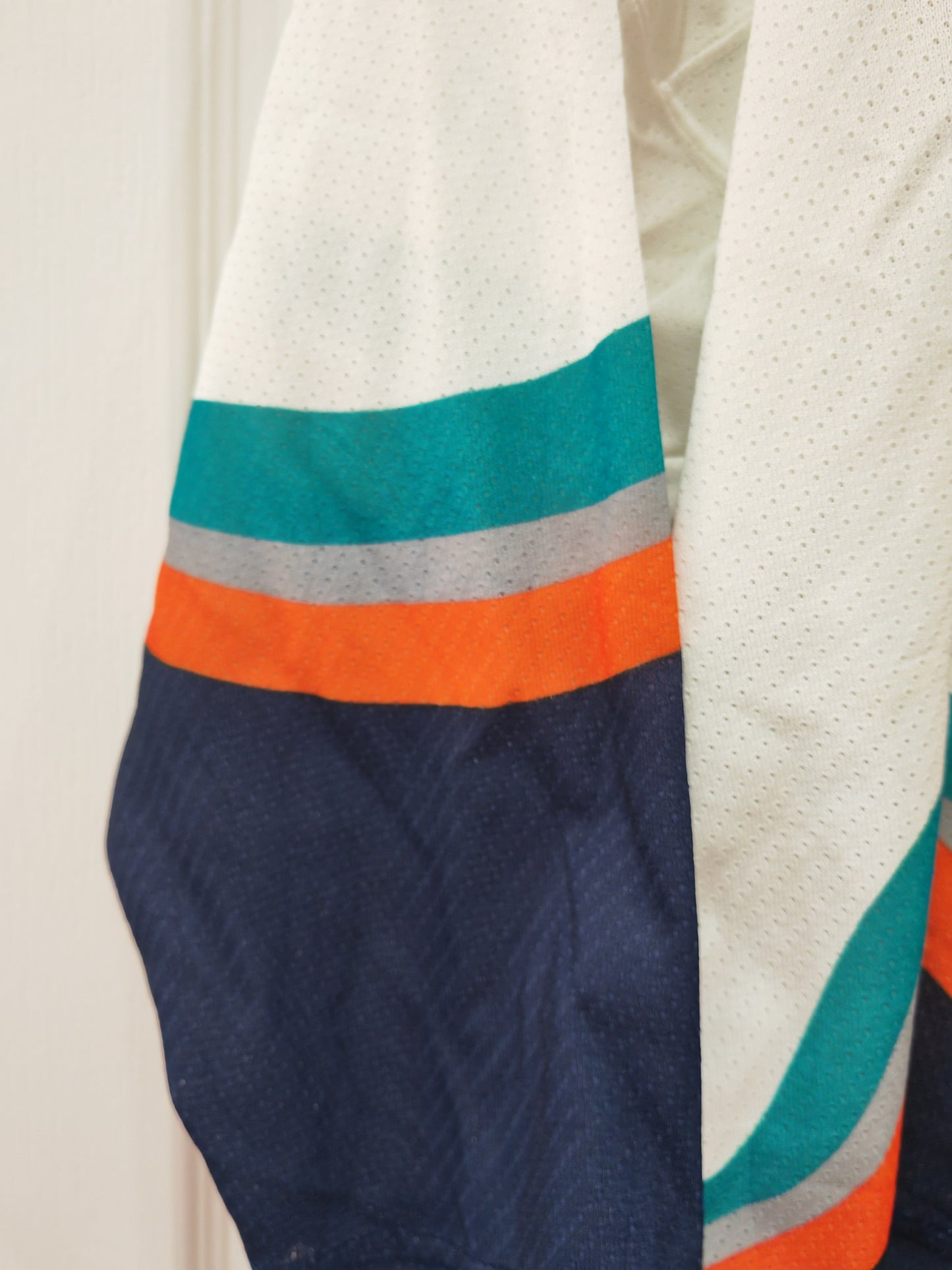 Youth CCM New York Islanders NHL Hockey Jersey, White, Size YS/M
