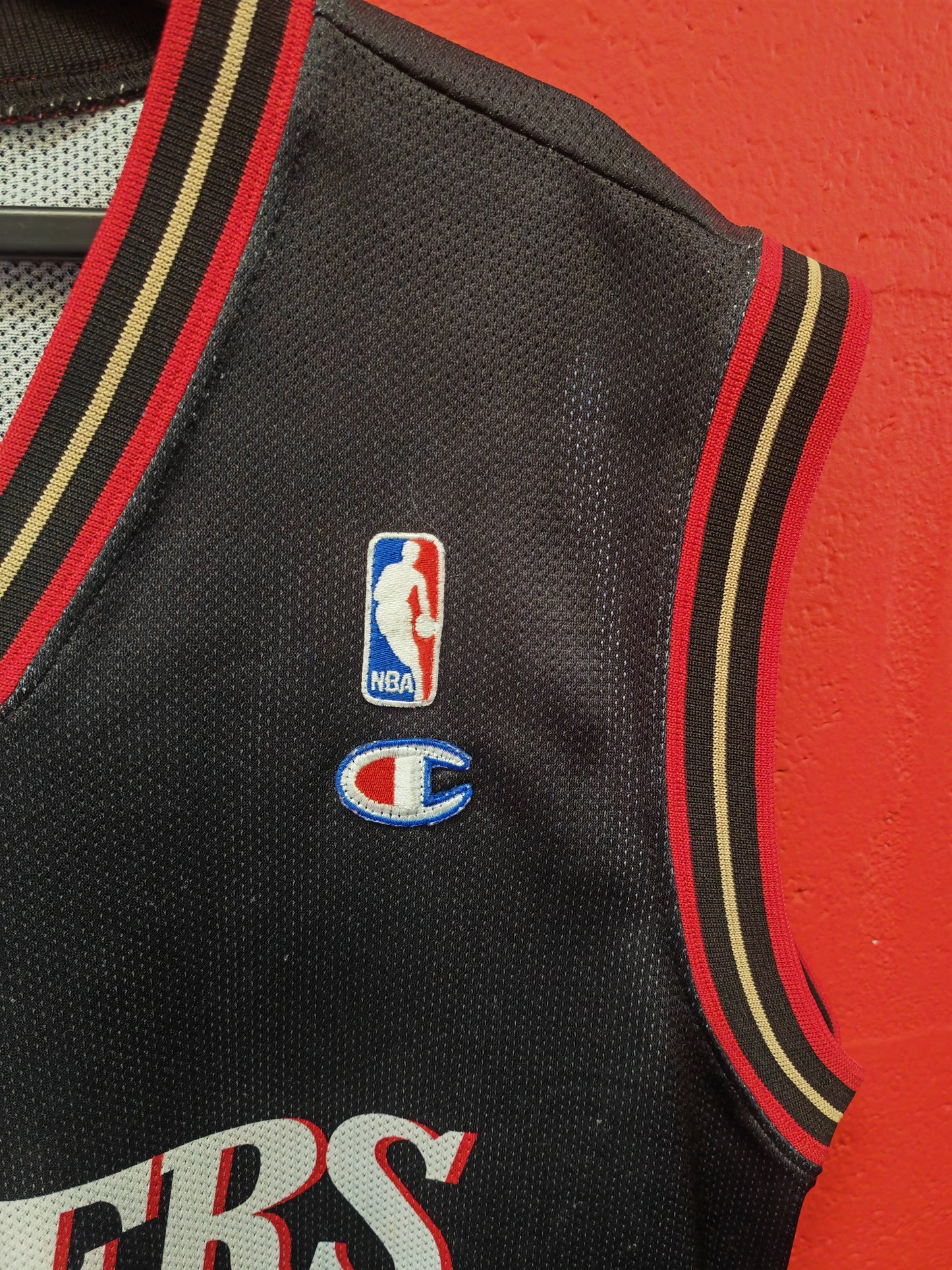 Champion Philadelphia 76ers NBA Jersey, #3 Iverson, Black, Size Medium