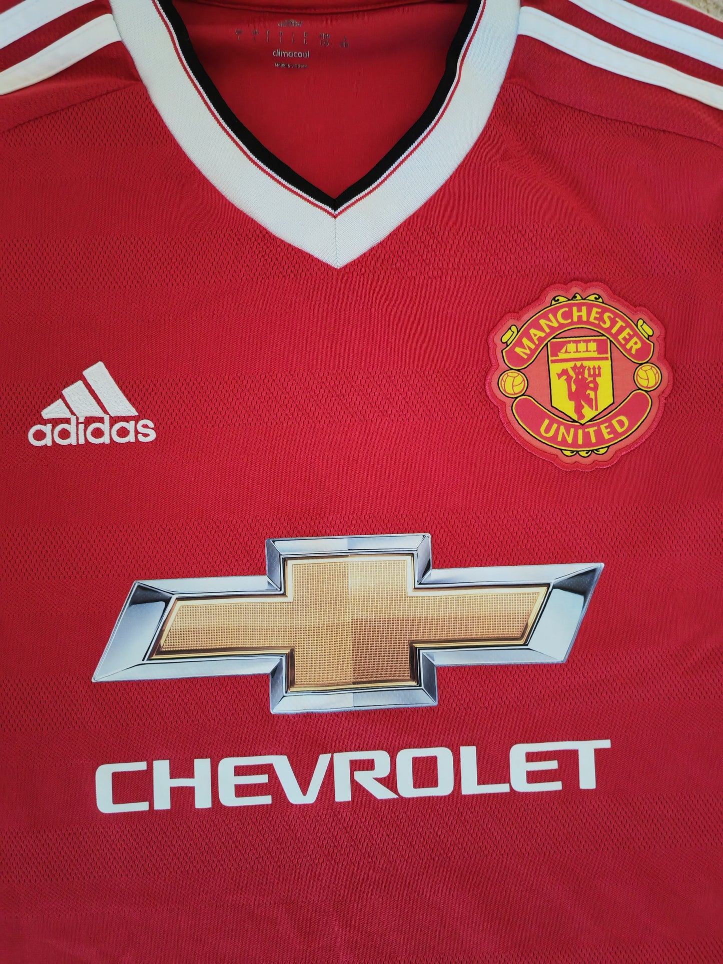 Adidas Manchester United 2015/16 Short Sleeve Home Shirt, Red, Size L