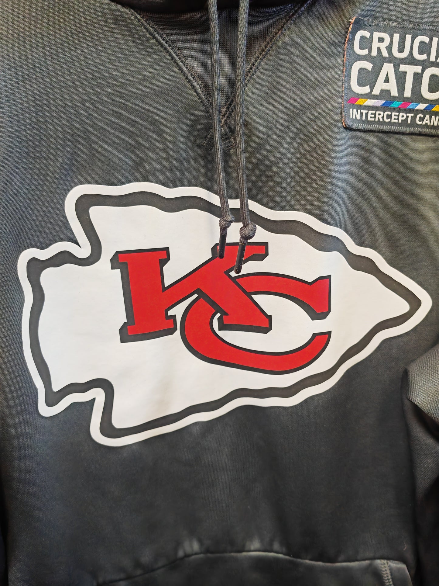 Nike Kansas City Chiefs NFL Crucial Catch Pullover Hoodie, Grey, Size Large