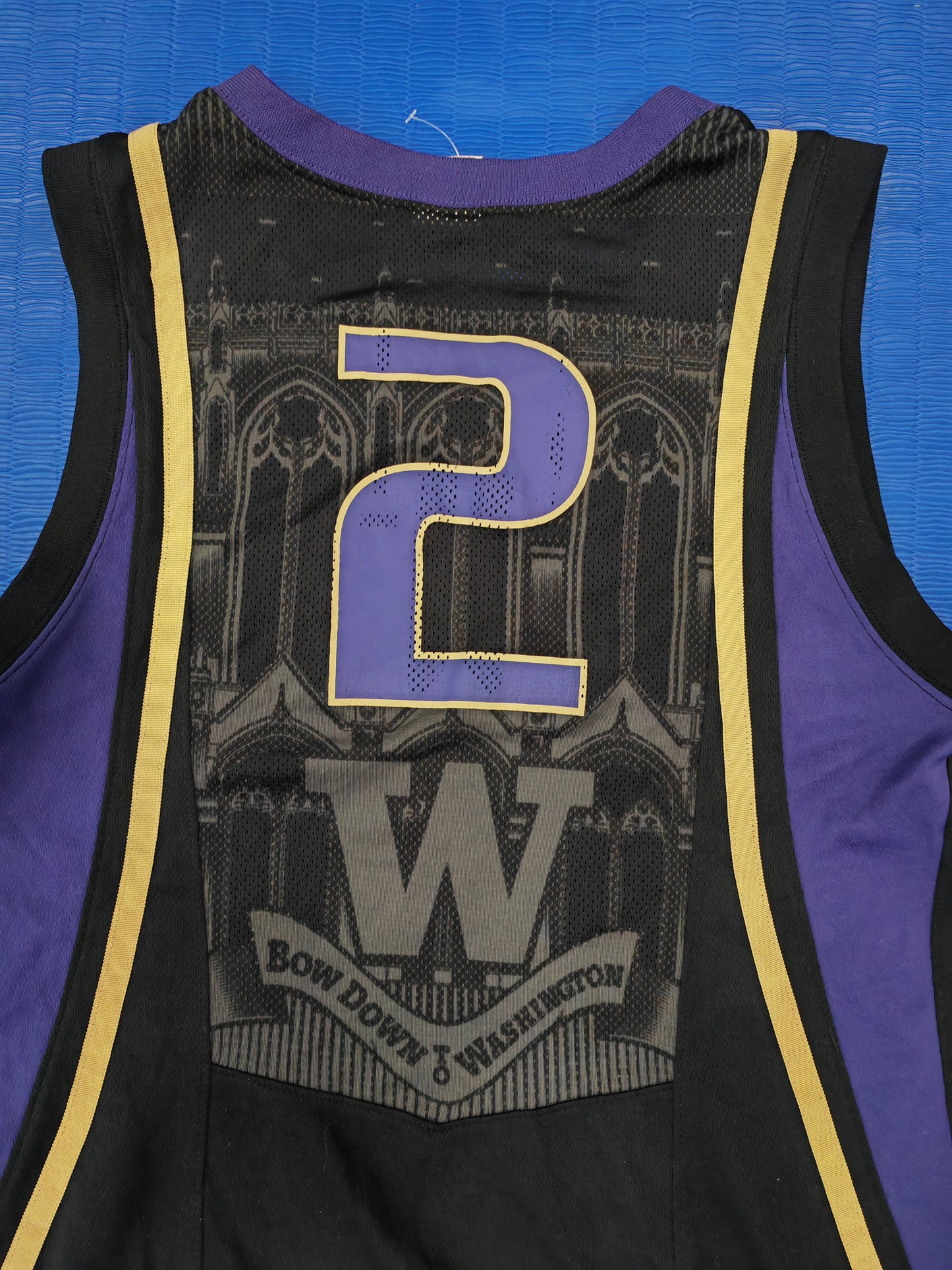 Nike Washington Huskies NCAA Basketball Jersey, #2, Black, Size Small