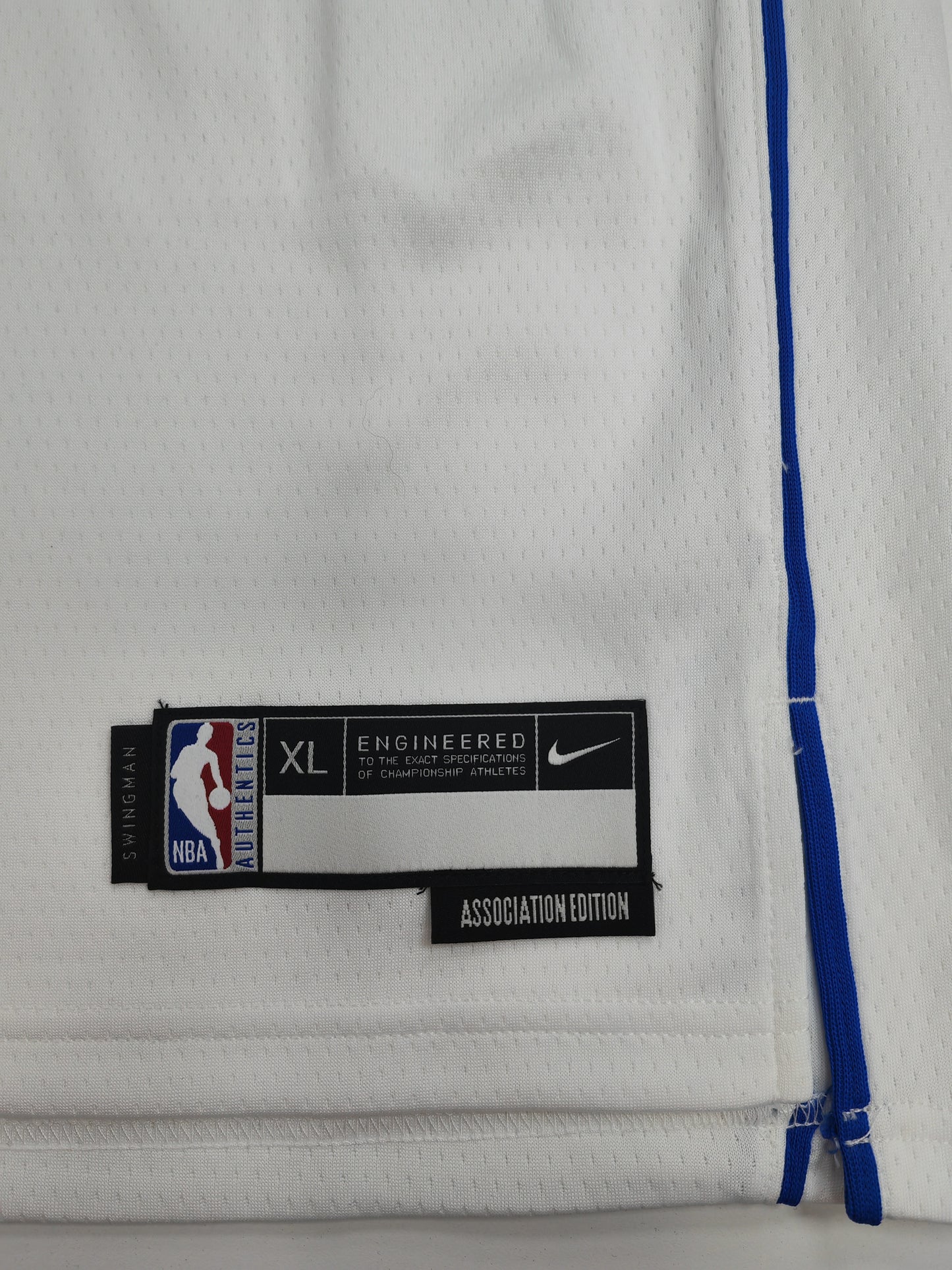 Youth Nike Dallas Mavericks Swingman NBA Jersey, #77 Doncic, White, Size YXL