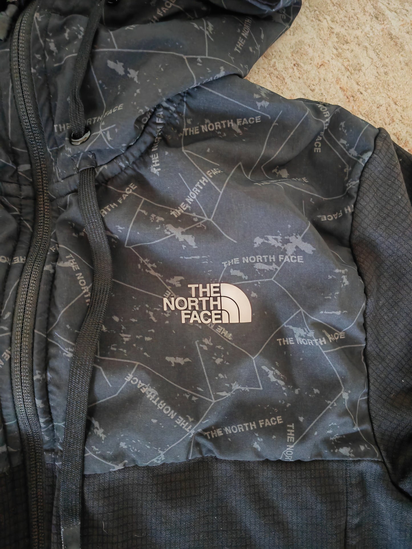 The North Face Full Zip Hoodie, Black, Size Small