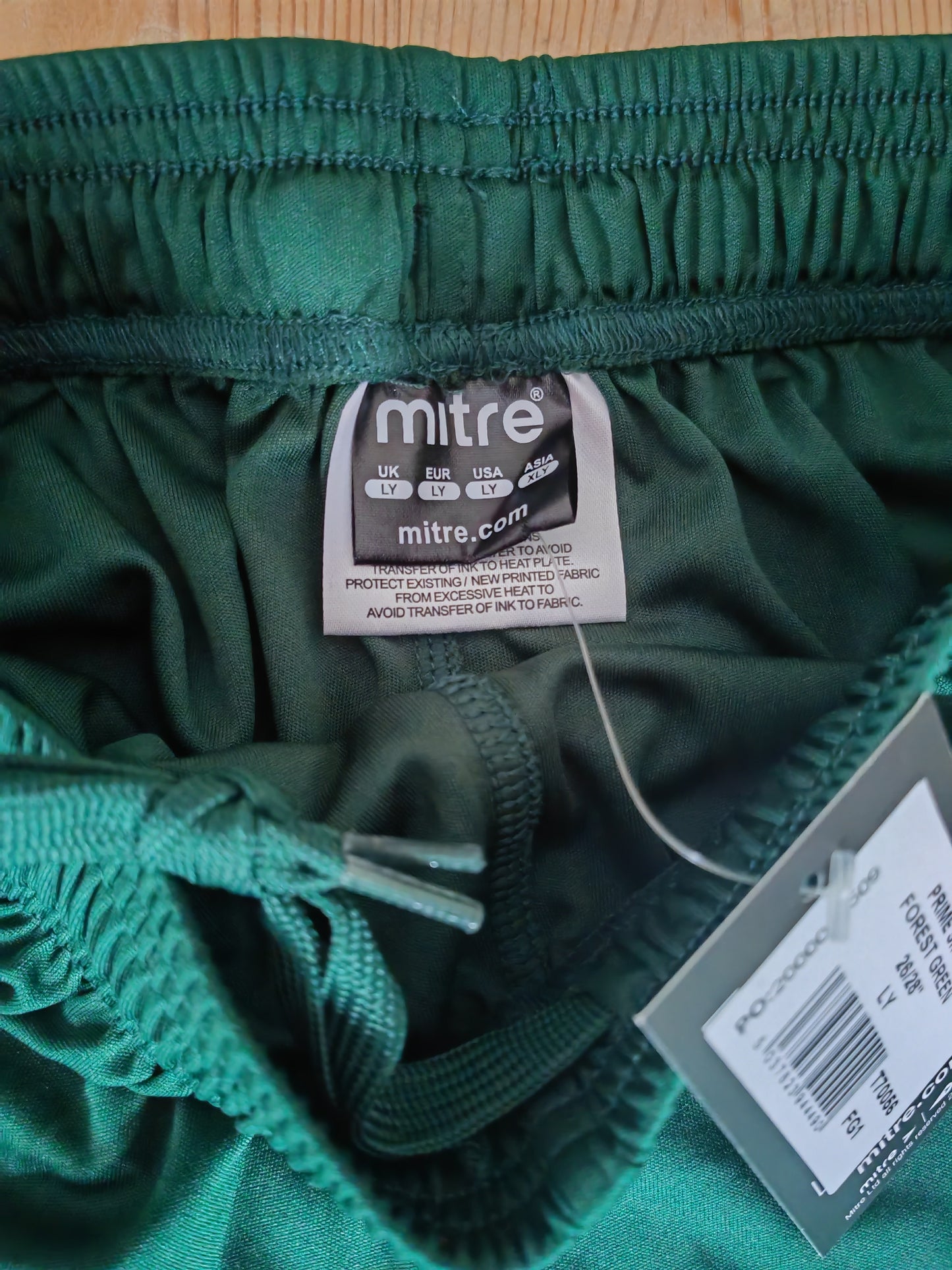 Youth Mitre Football/Sports Training Shorts, Green, Size YL