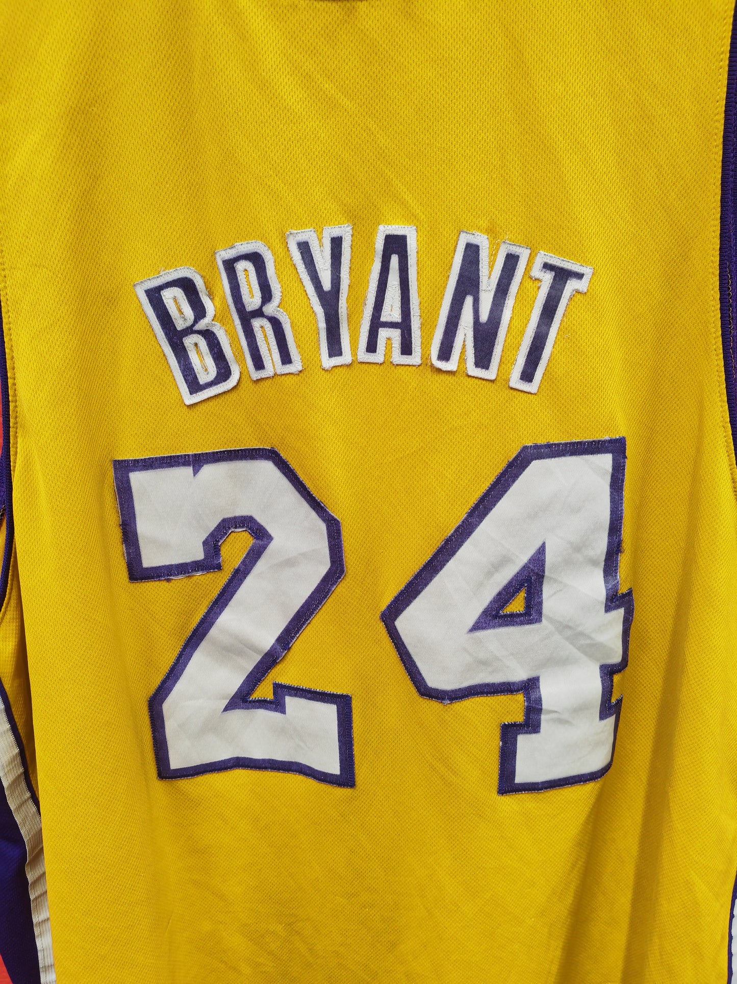 Adidas Los Angeles Lakers NBA Jersey, #24 Bryant, Yellow, Size XXL