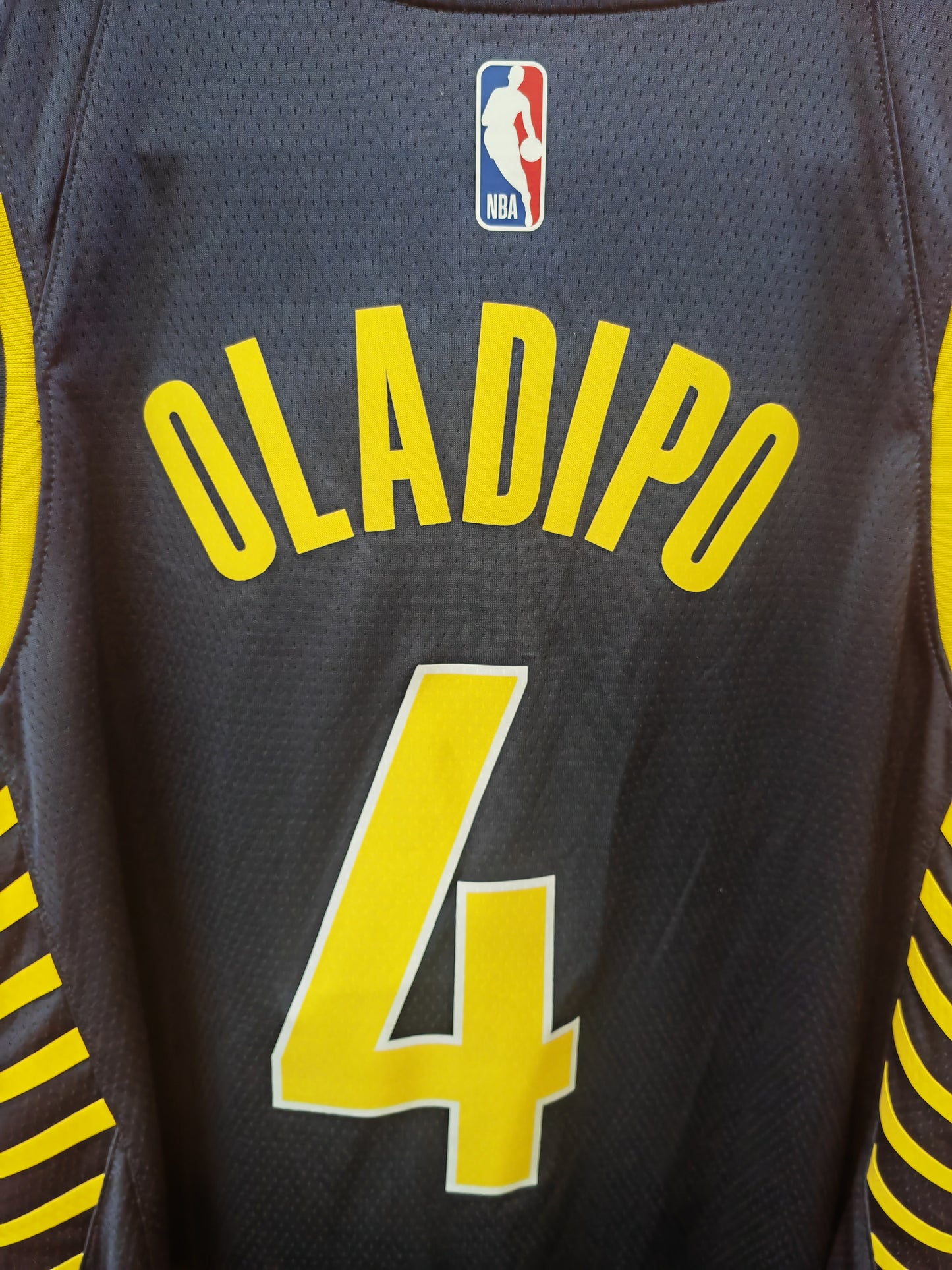 Nike Indiana Pacers NBA Swingman Jersey, #4 Oladipo, Navy, Size Medium