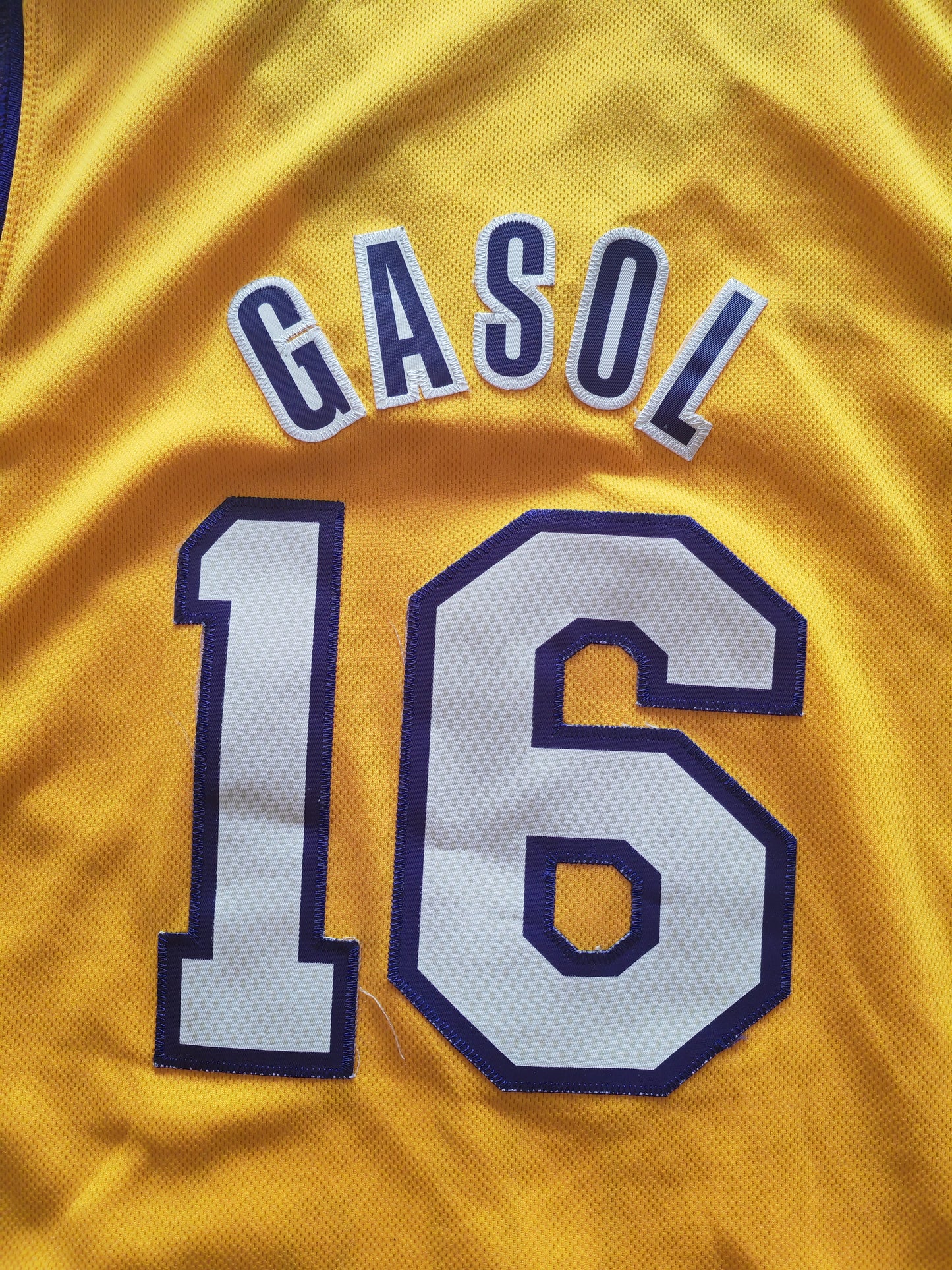 Adidas Los Angeles Lakers NBA Jersey, #16 Gasol, Yellow, Size XS +2 Length