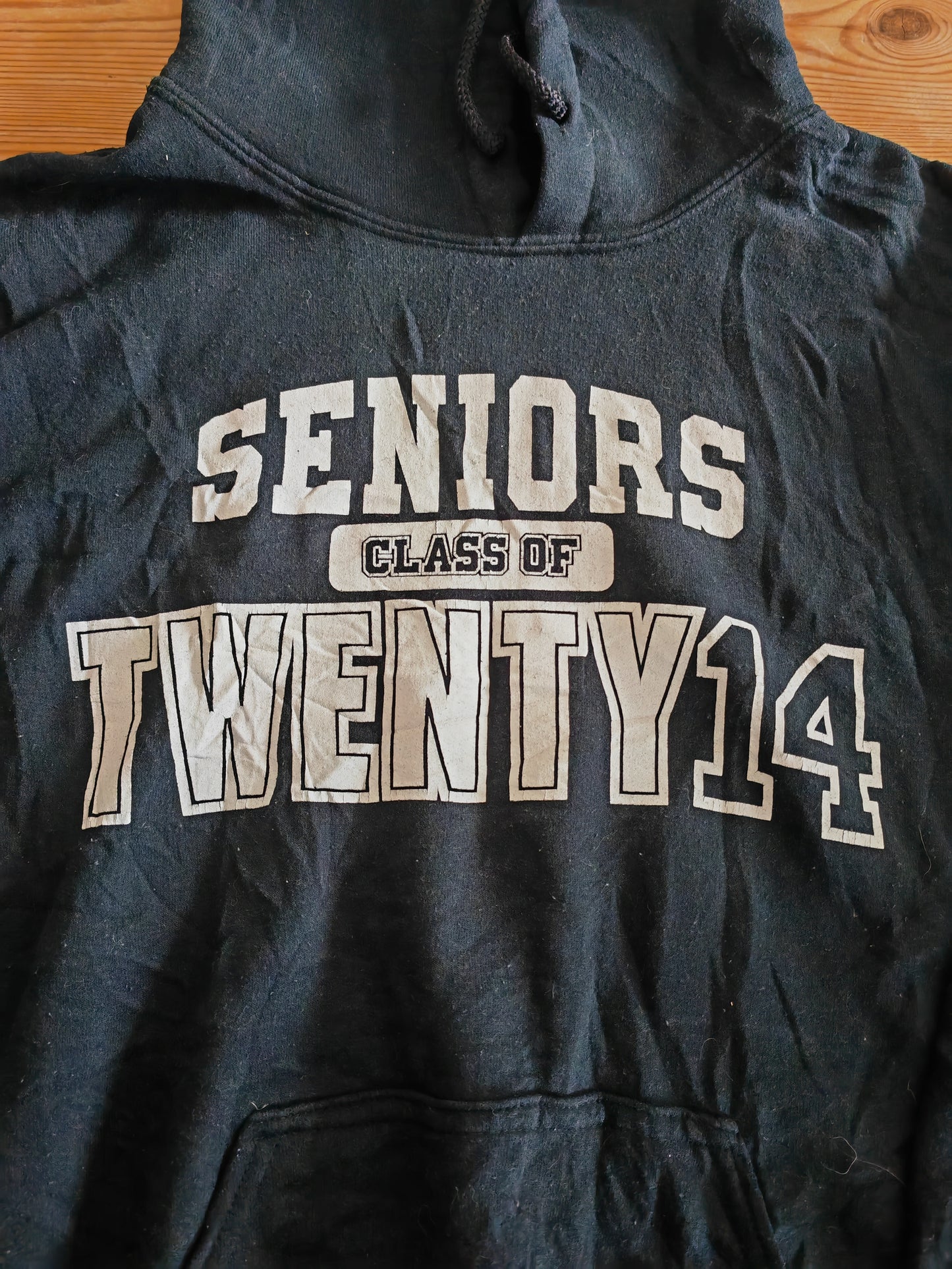 Gildan 'Seniors Class Of Twenty14' Pullover Hoodie, Black, Size Medium