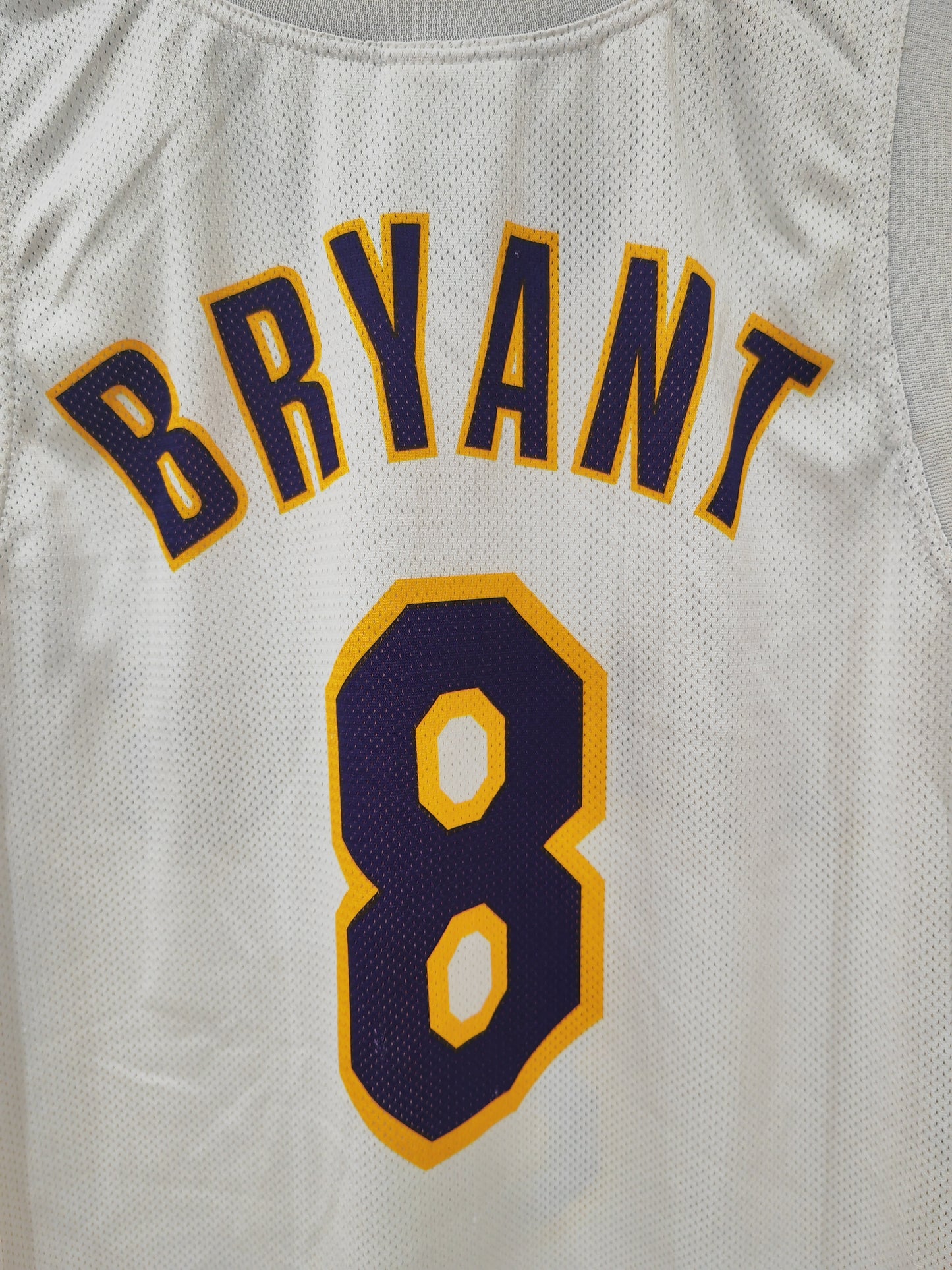 Champion Los Angeles Lakers NBA Jersey, #8 Bryant, White, Size Medium