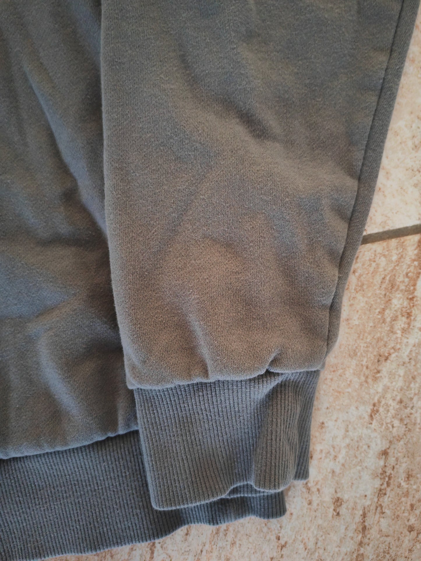Under Armour Casual Sweatshirt, Grey, Size Medium