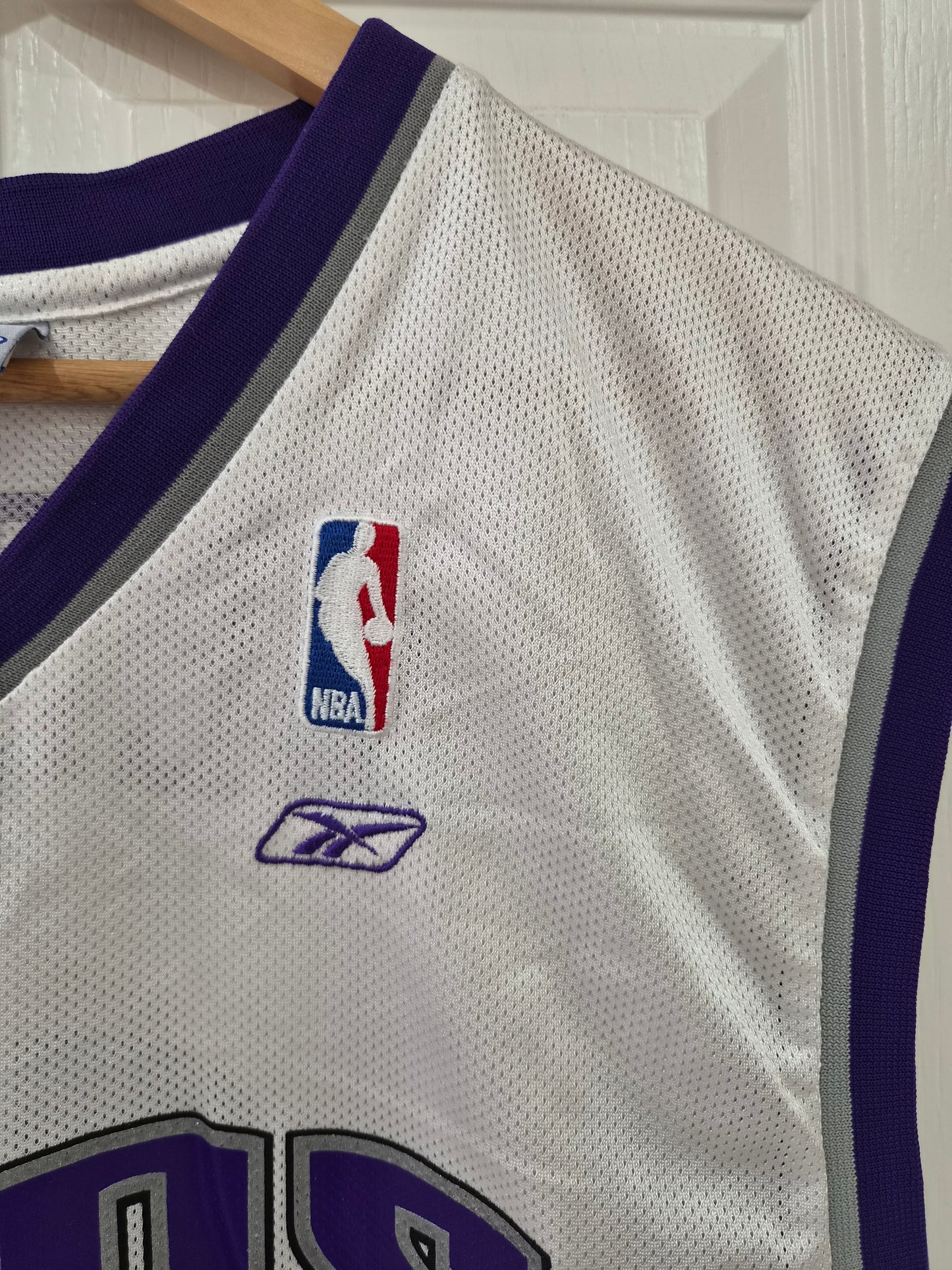 Reebok Sacramento Kings NBA Jersey, #4 Webber, White, Size Large