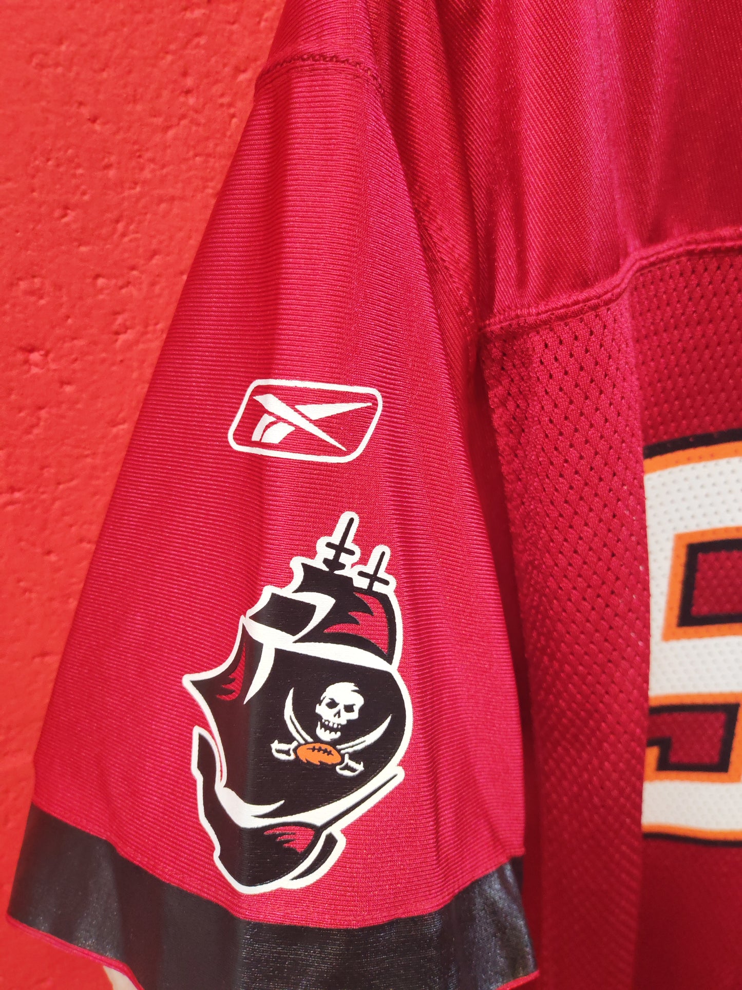 Youth Reebok Tampa Bay Buccaneers NFL Jersey, #55 Brooks, Red, Size YXL