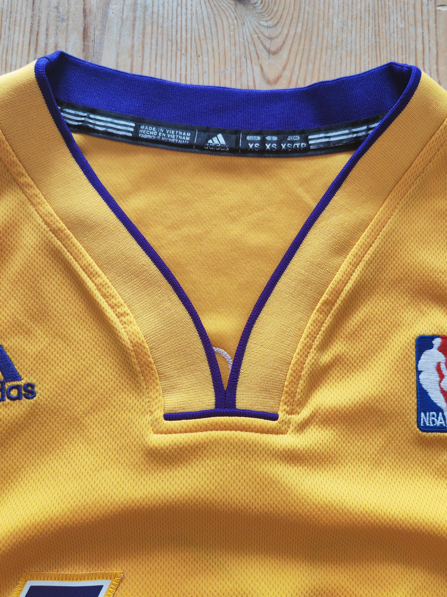 Adidas Los Angeles Lakers NBA Jersey, #16 Gasol, Yellow, Size XS +2 Length