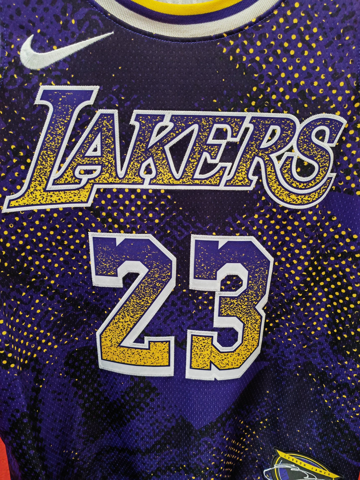 Nike Los Angeles Lakers Select Series NBA Jersey, #23 James, Purple, Size Small
