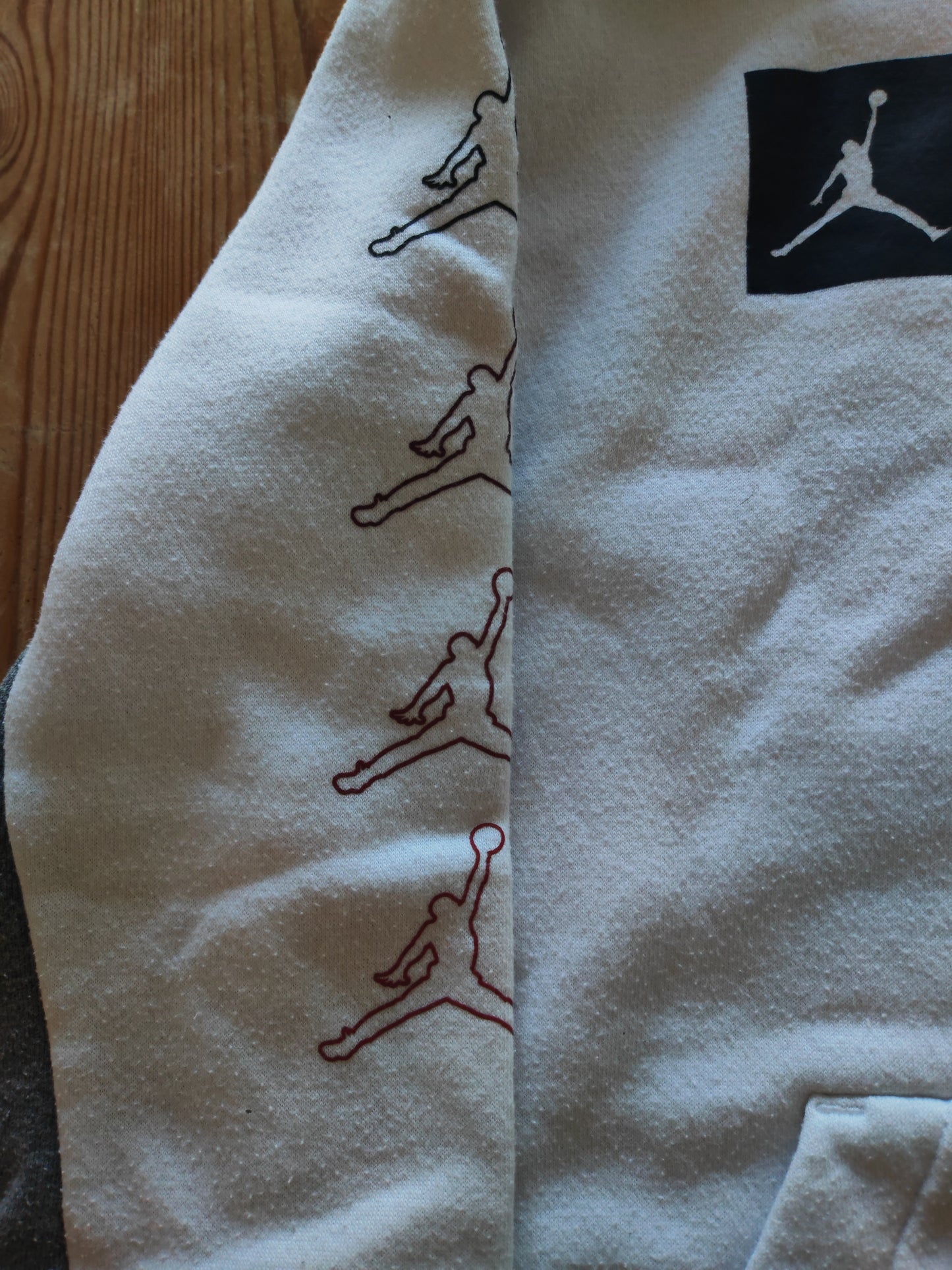 Youth Jordan Pullover Hoodie, White, Size YM 10-12 Years