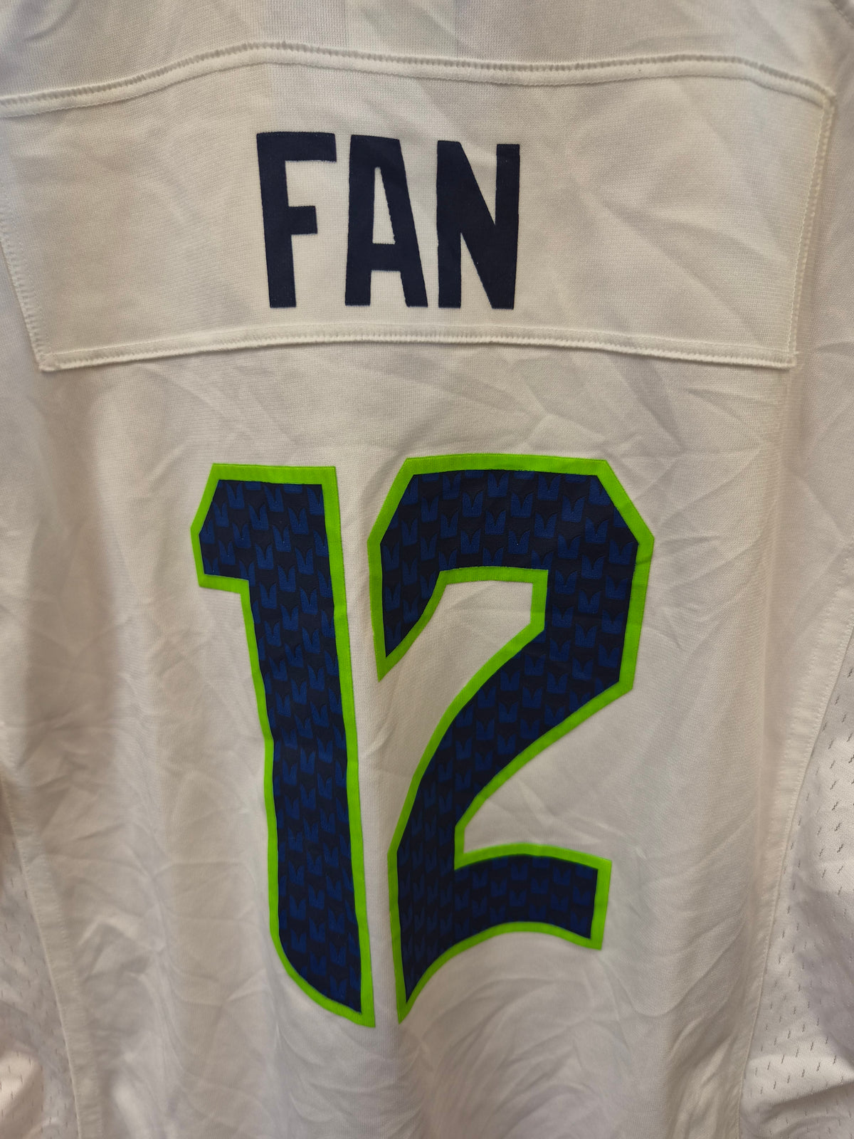 Women's Nike Seattle Seahawks NFL Jersey, #12 Fan, White, Size XL