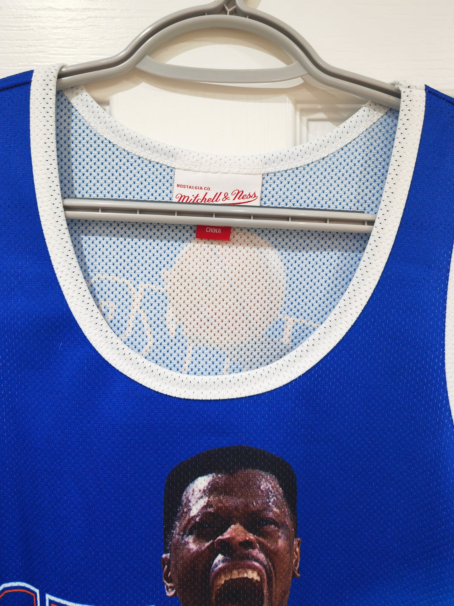 Mitchell & Ness Patrick Ewing New York Knicks Jersey, Size Small