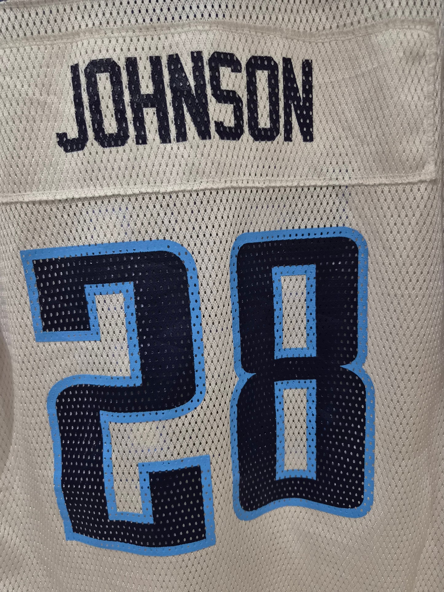 Youth Reebok Tennessee Titans NFL Jersey, #28 Johnson, White, Size YXL