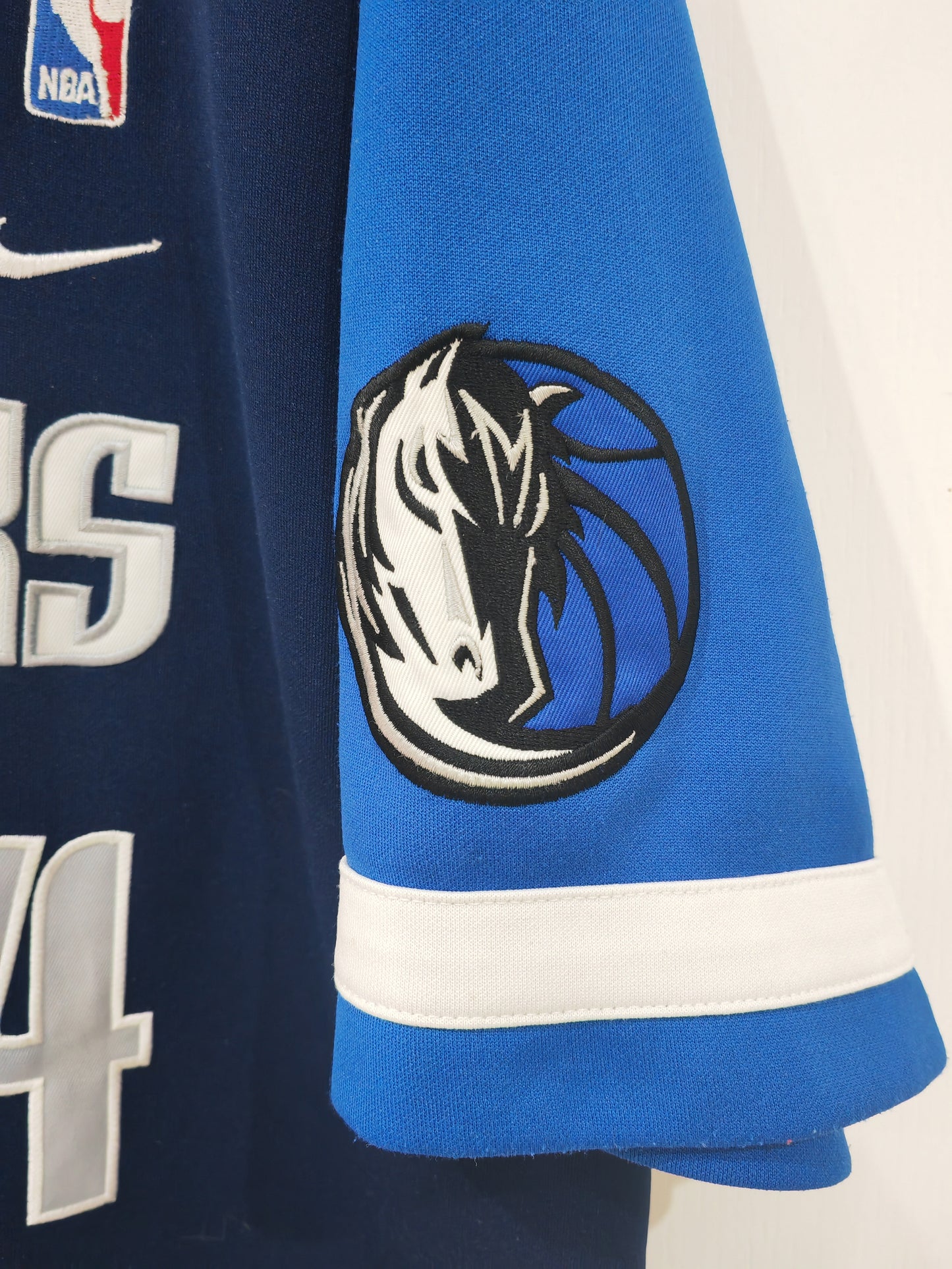 Nike Dallas Mavericks Baseball Style Jersey, #4 Finley, Navy Blue, Size Large