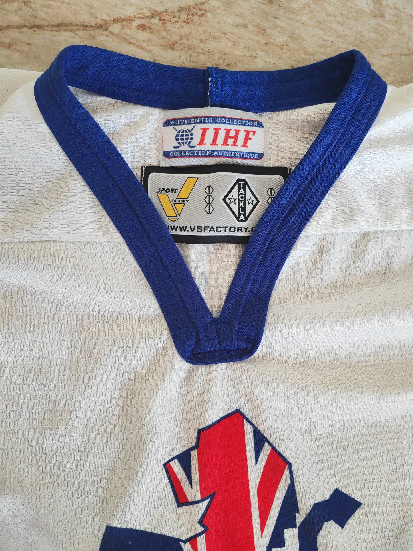 VS Factory Great Britain Ice Hockey Signed IIHF Jersey, White, Size Small