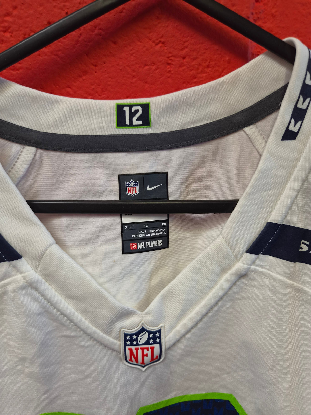 Women's Nike Seattle Seahawks NFL Jersey, #12 Fan, White, Size XL