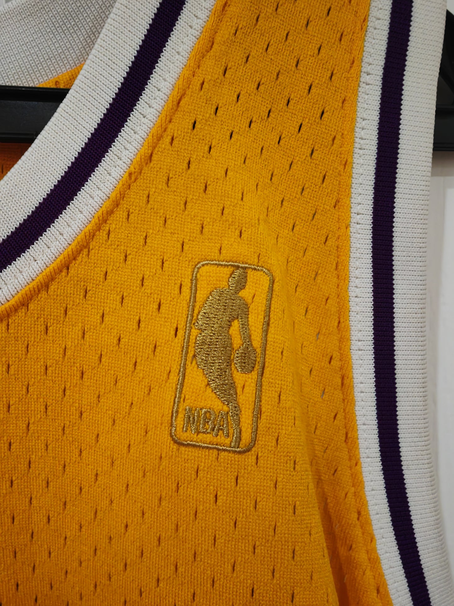 Mitchell & Ness Los Angeles Lakers 1996-97 Jersey, #34 O'Neal, Yellow, Size Large