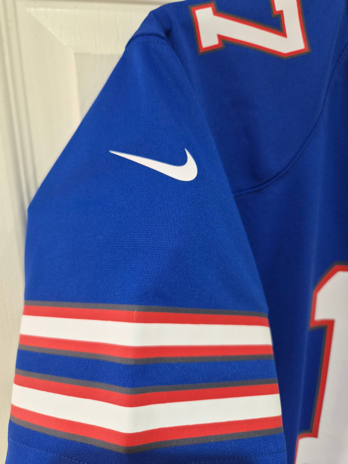 Youth Nike Buffalo Bills NFL Jersey, #17 Allen, Blue, Size YL