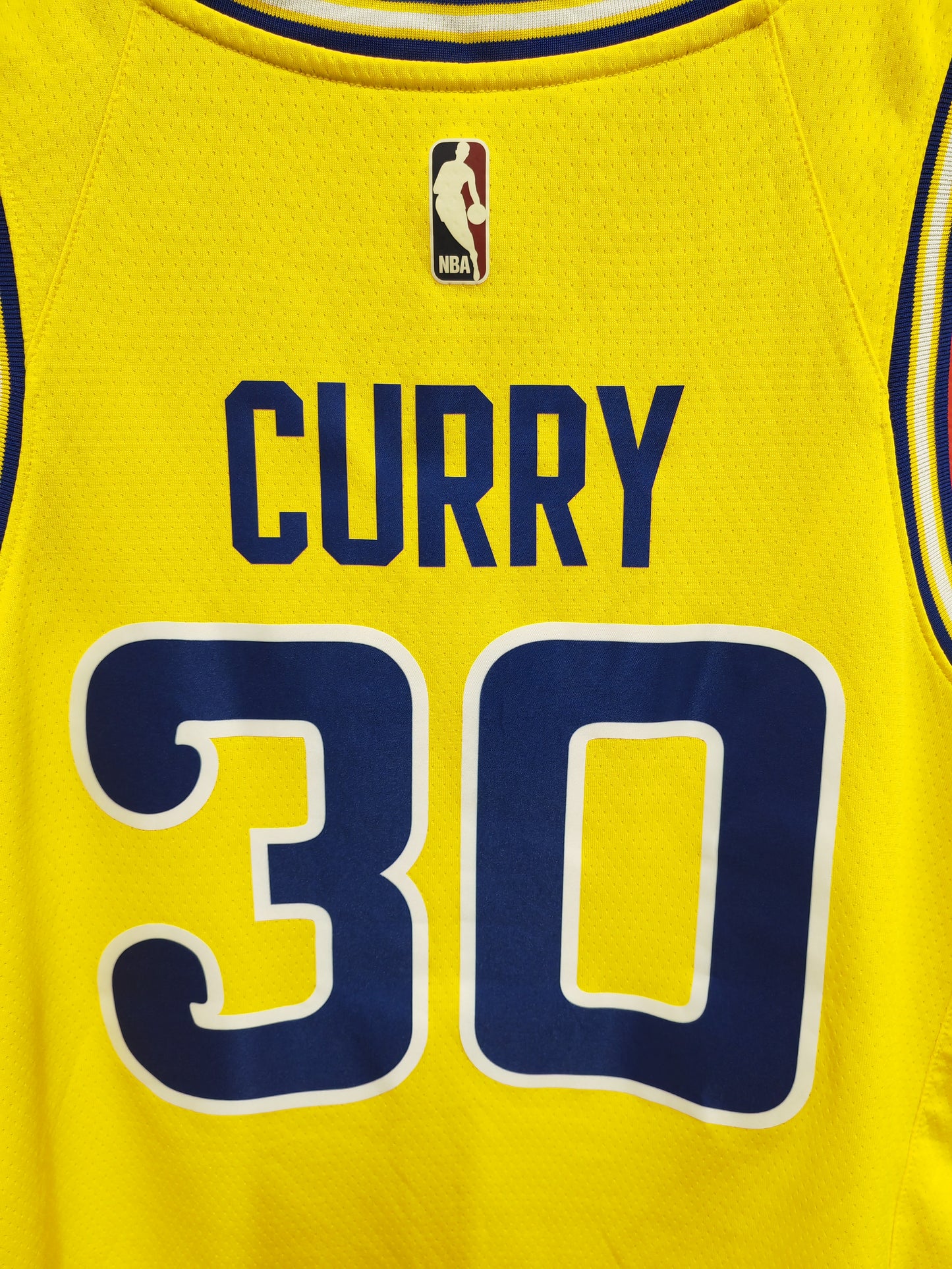 Nike Golden State Warriors NBA Jersey, #30 Curry, Yellow, Size Large