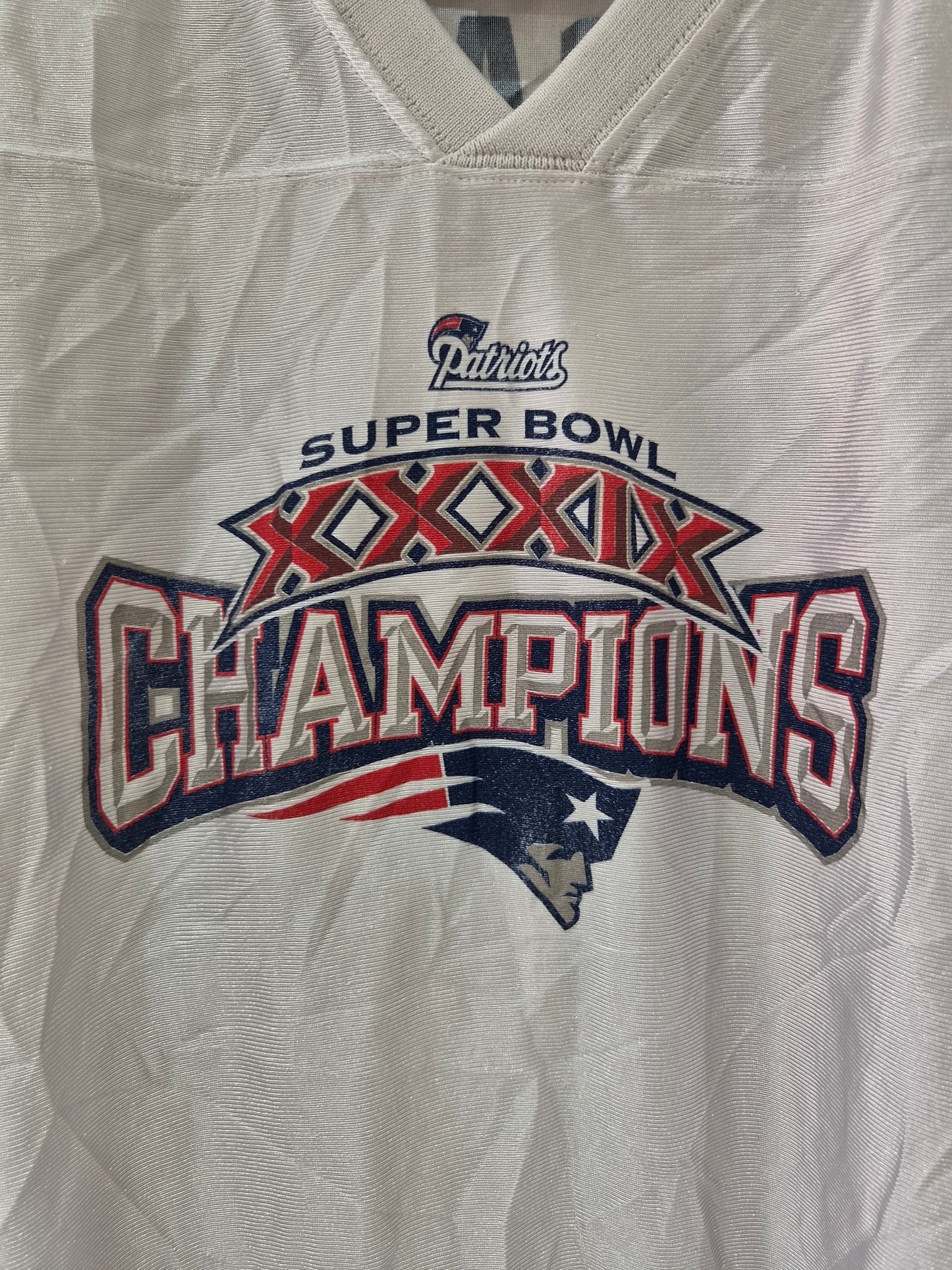 Youth NFL New England Patriots Super Bowl XXXIX Champions T Shirt, #12 Brady, YXL