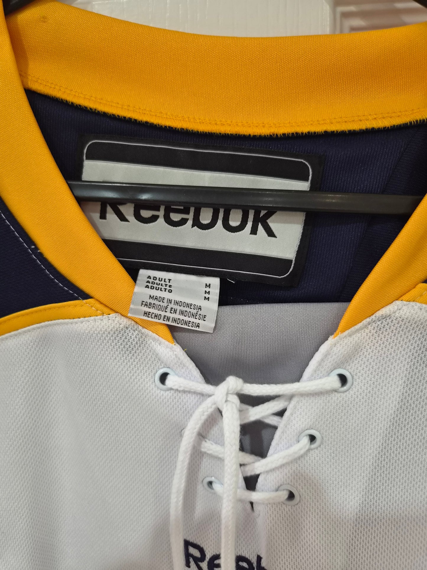 Reebok Ice Hockey Jersey, #32 Hoffe, White, Size Medium