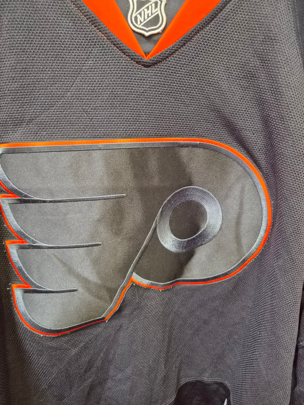 Reebok Philadelphia Flyers NHL Jersey, #28 Giroux, Black, Size Medium