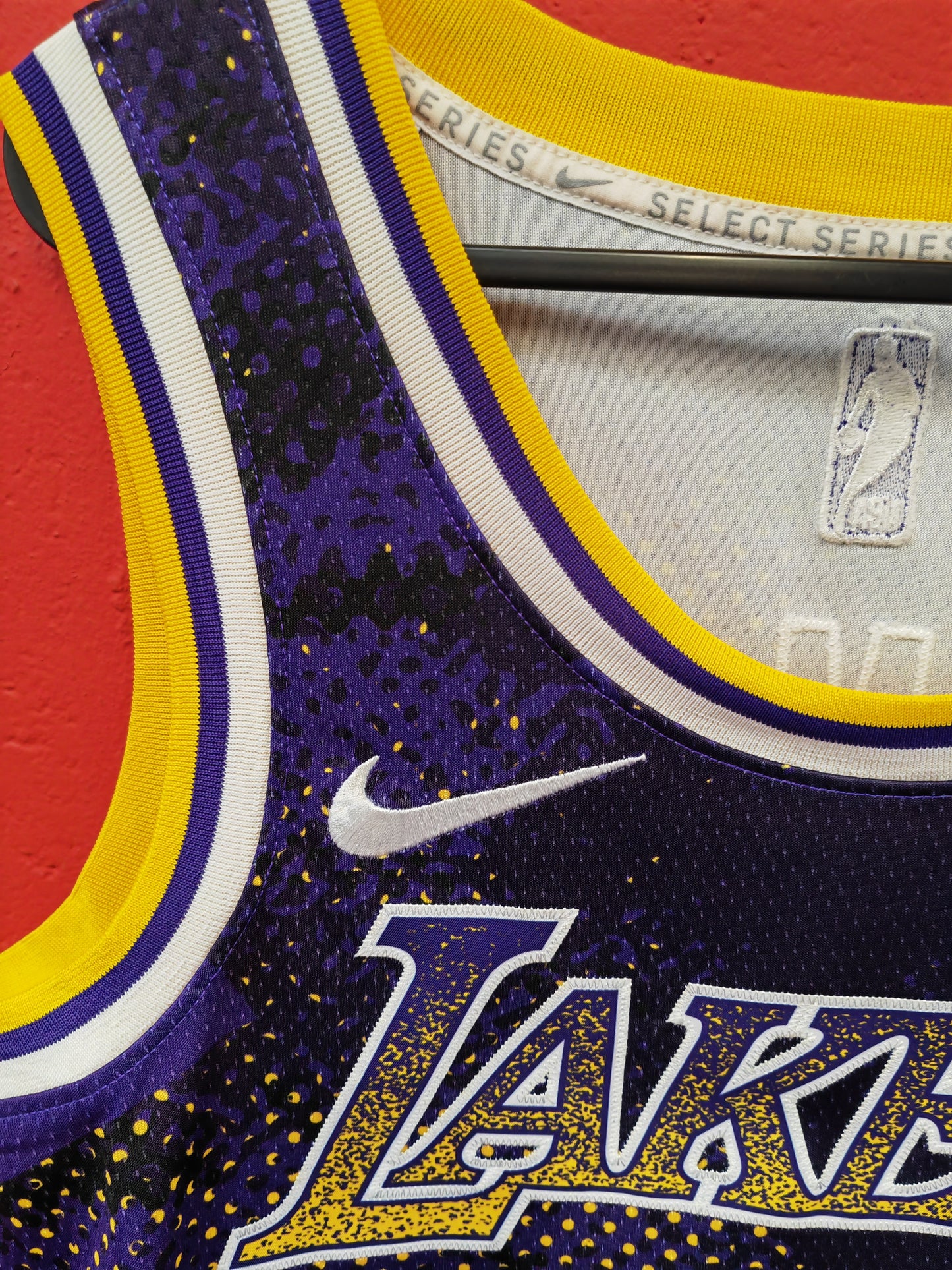 Nike Los Angeles Lakers Select Series NBA Jersey, #23 James, Purple, Size Small