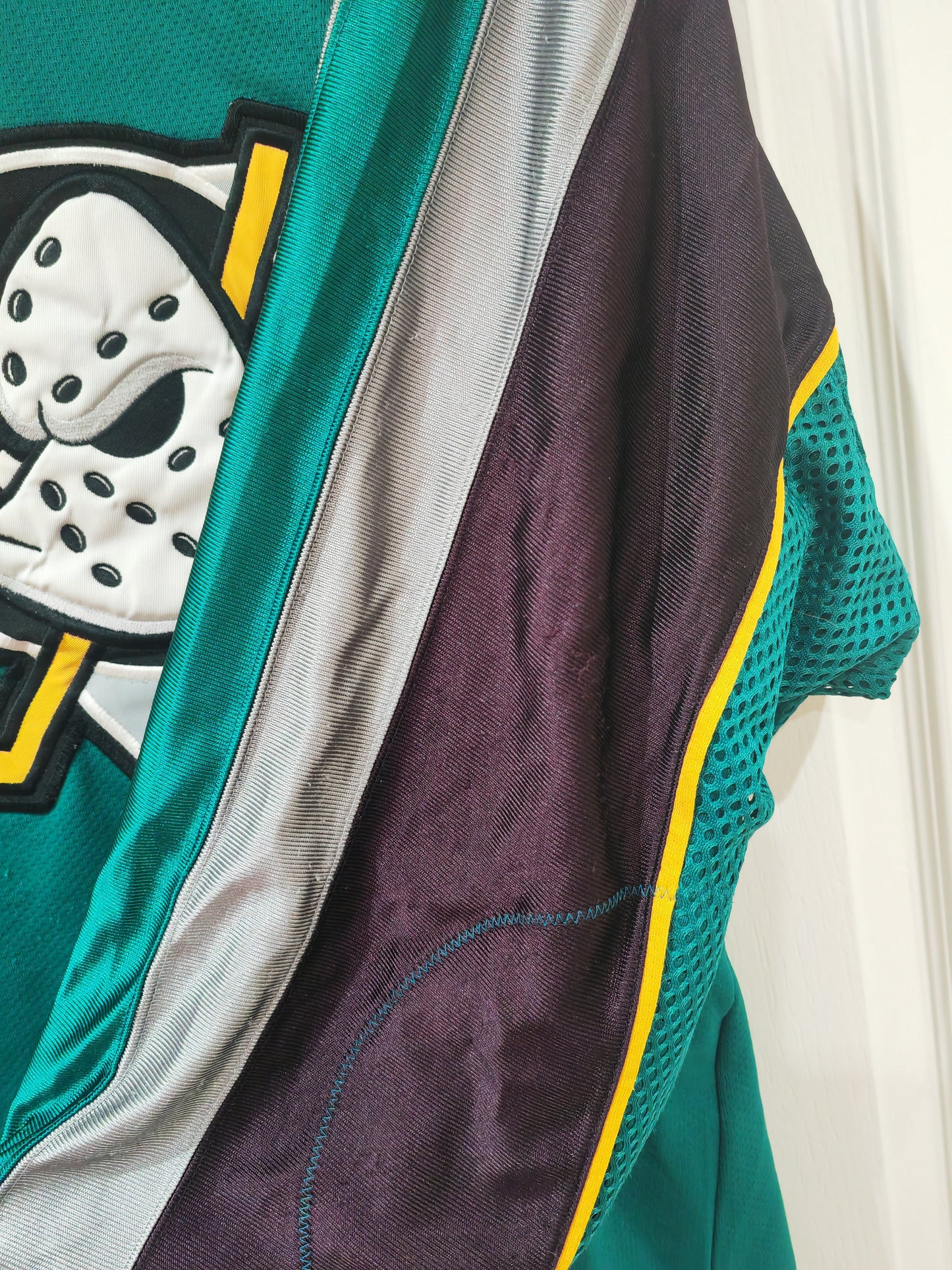 Starter Mighty Ducks Of Anaheim NHL Hockey Jersey, Green, Size XL