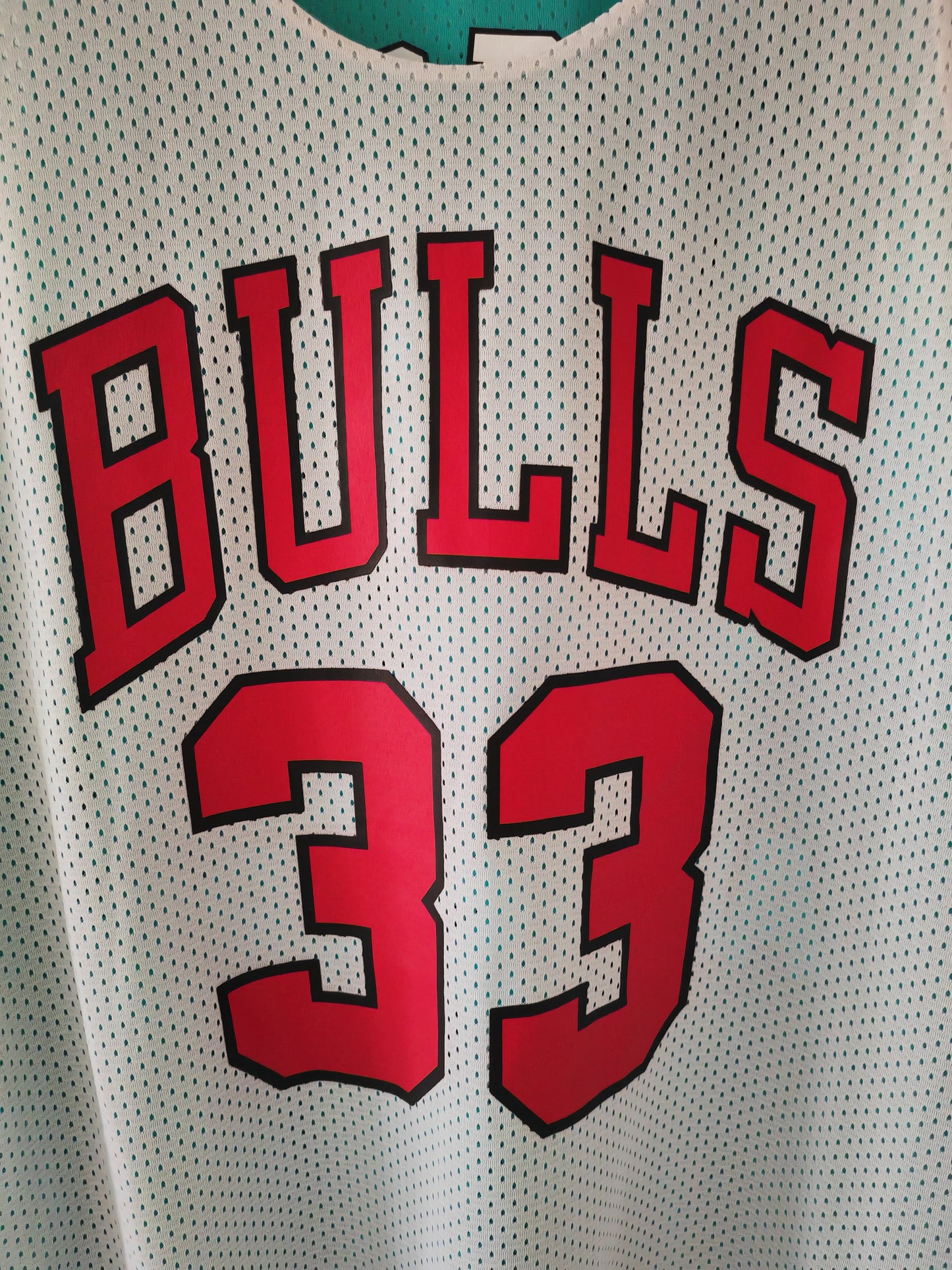 Mitchell & Ness Chicago Bulls/NBA All Star Reversible Jersey, #33 Pippen, Size Medium