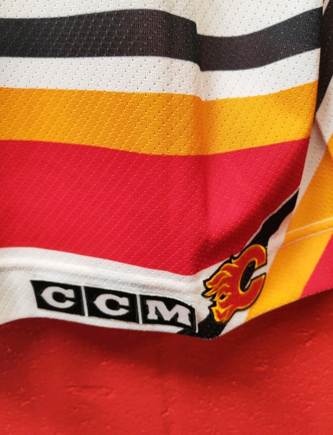CCM Calgary Flames NHL Hockey Jersey, White/Red, Size Small
