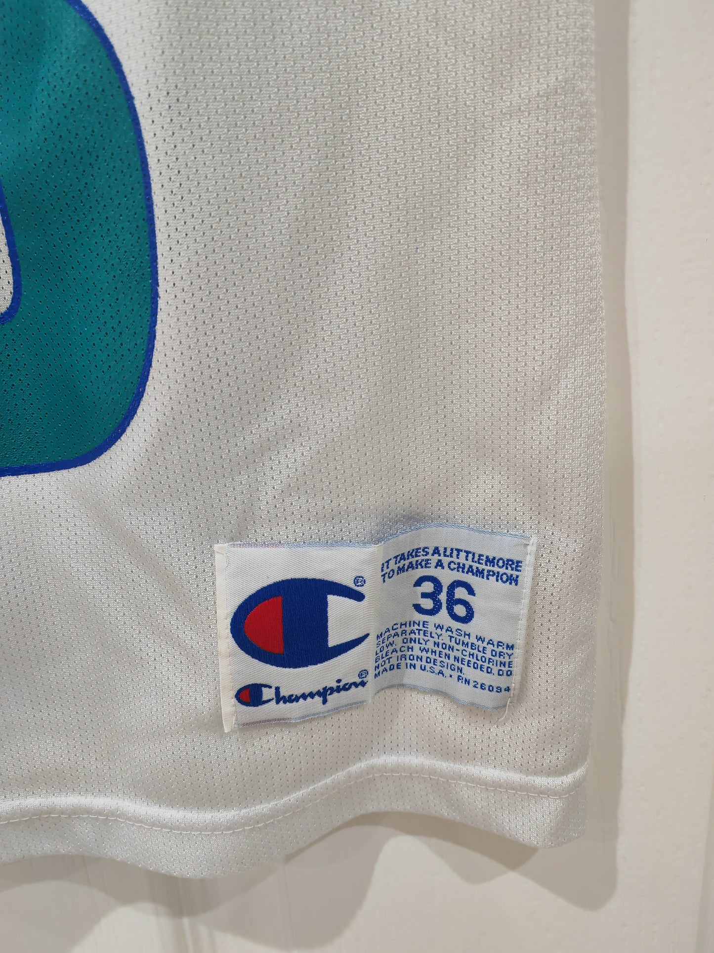 Champion Charlotte Hornets NBA Jersey, #33 Mourning, White, Size 36 XS/S
