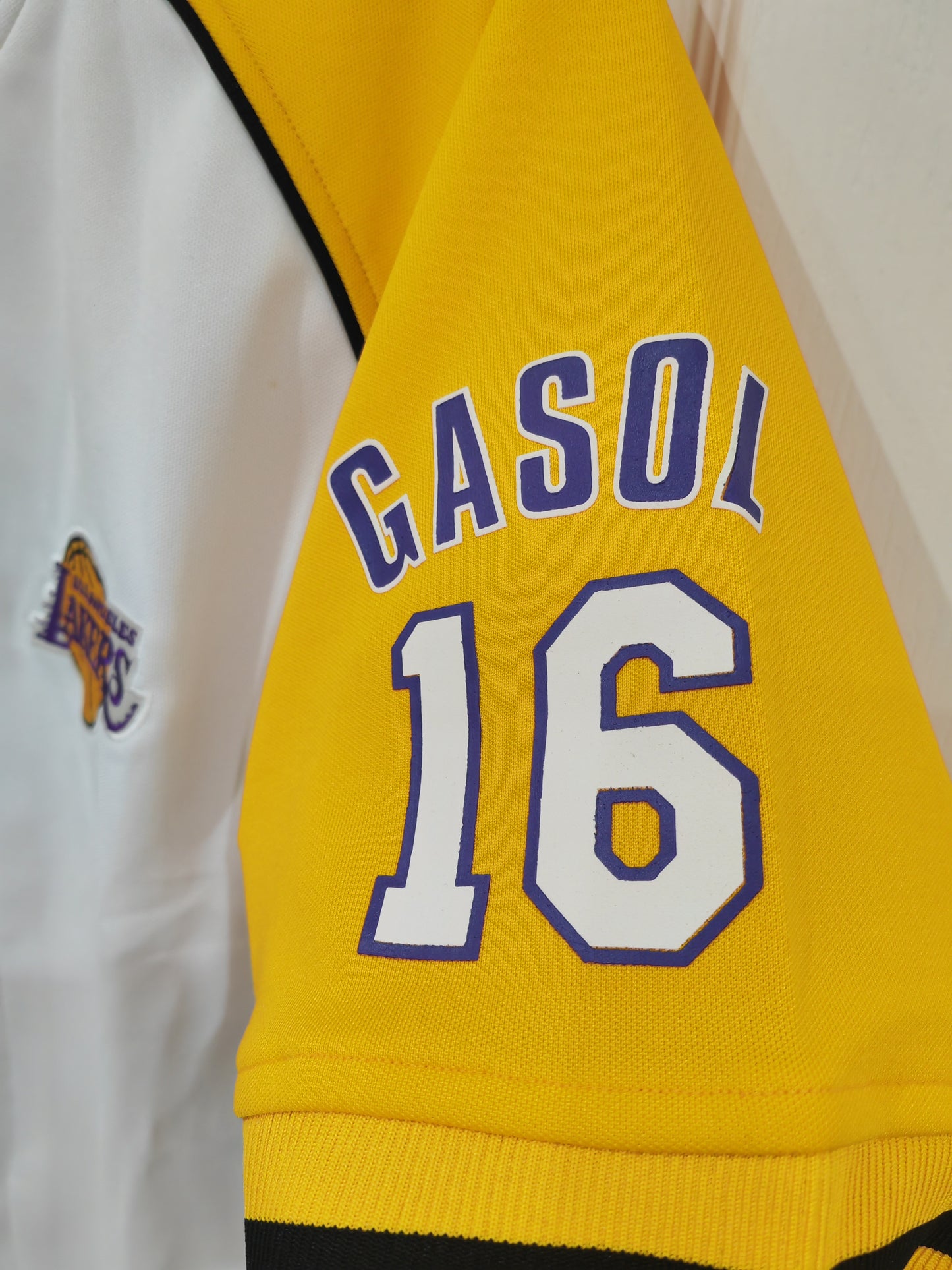 Champion Los Angeles Lakers Snap Warm Up Style Jersey, #16 Gasol, Size Small