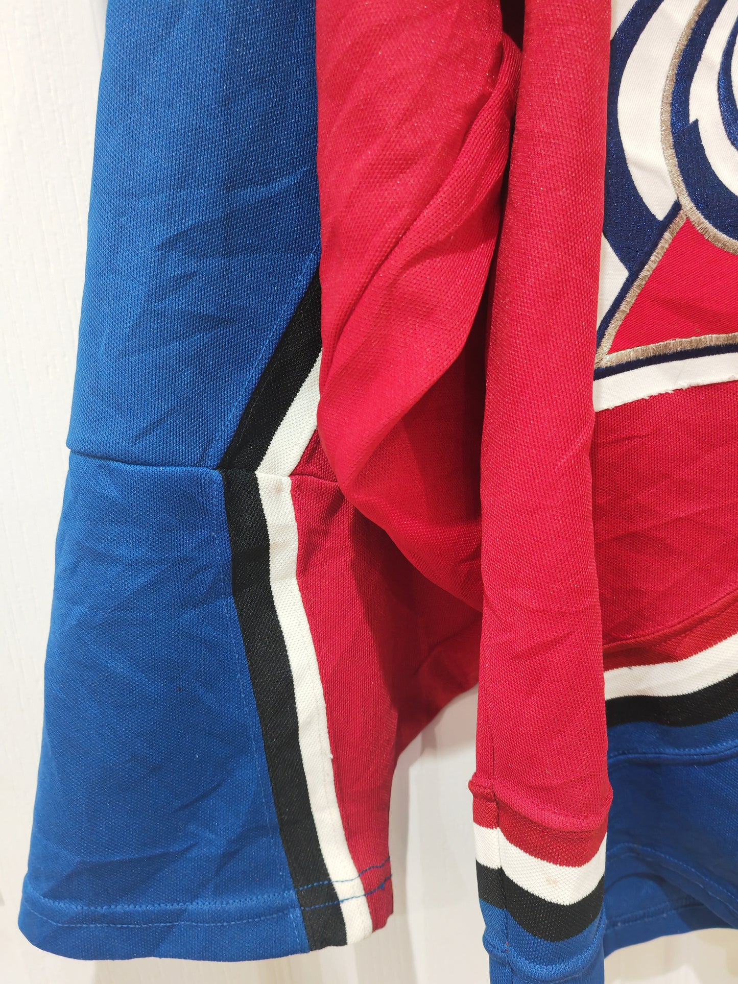 CCM Colorado Avalanche NHL Hockey Jersey, Signed, Size Small