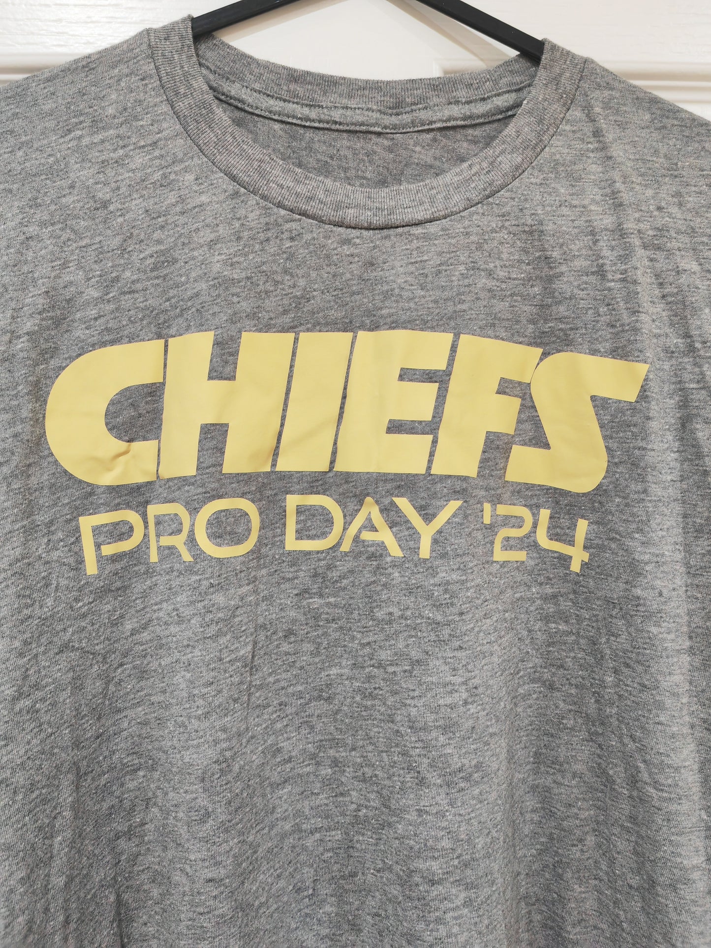 Unbranded Kansas City Chiefs Pro Day Short Sleeve T Shirt, Grey, Size M/L