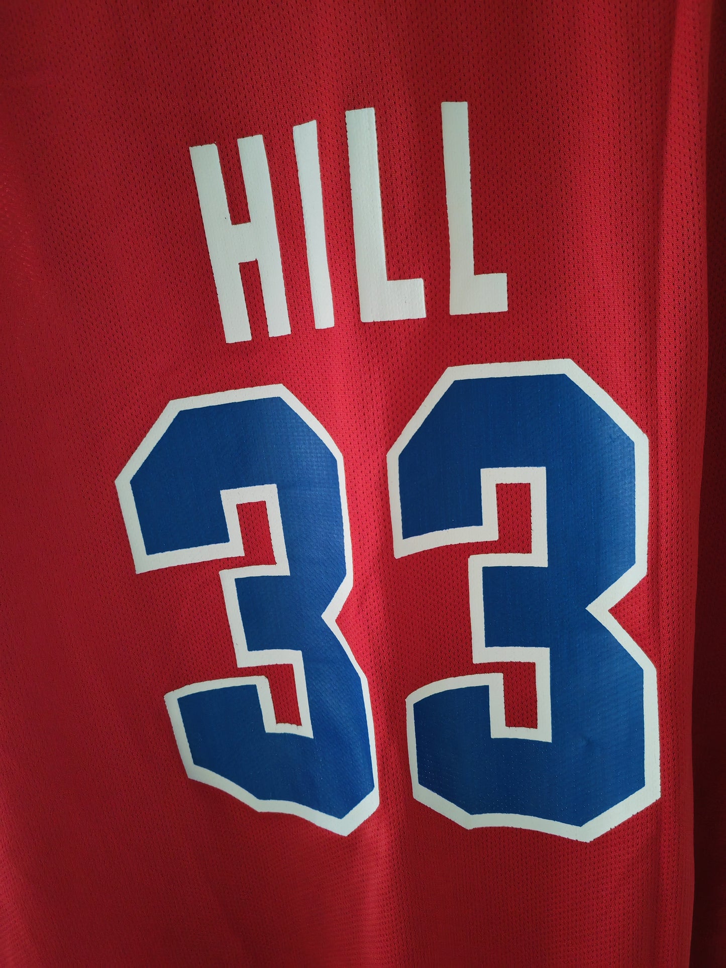 Champion Detroit Pistons NBA Jersey, Vintage, #33 Hill, Red, Size 44 M/L