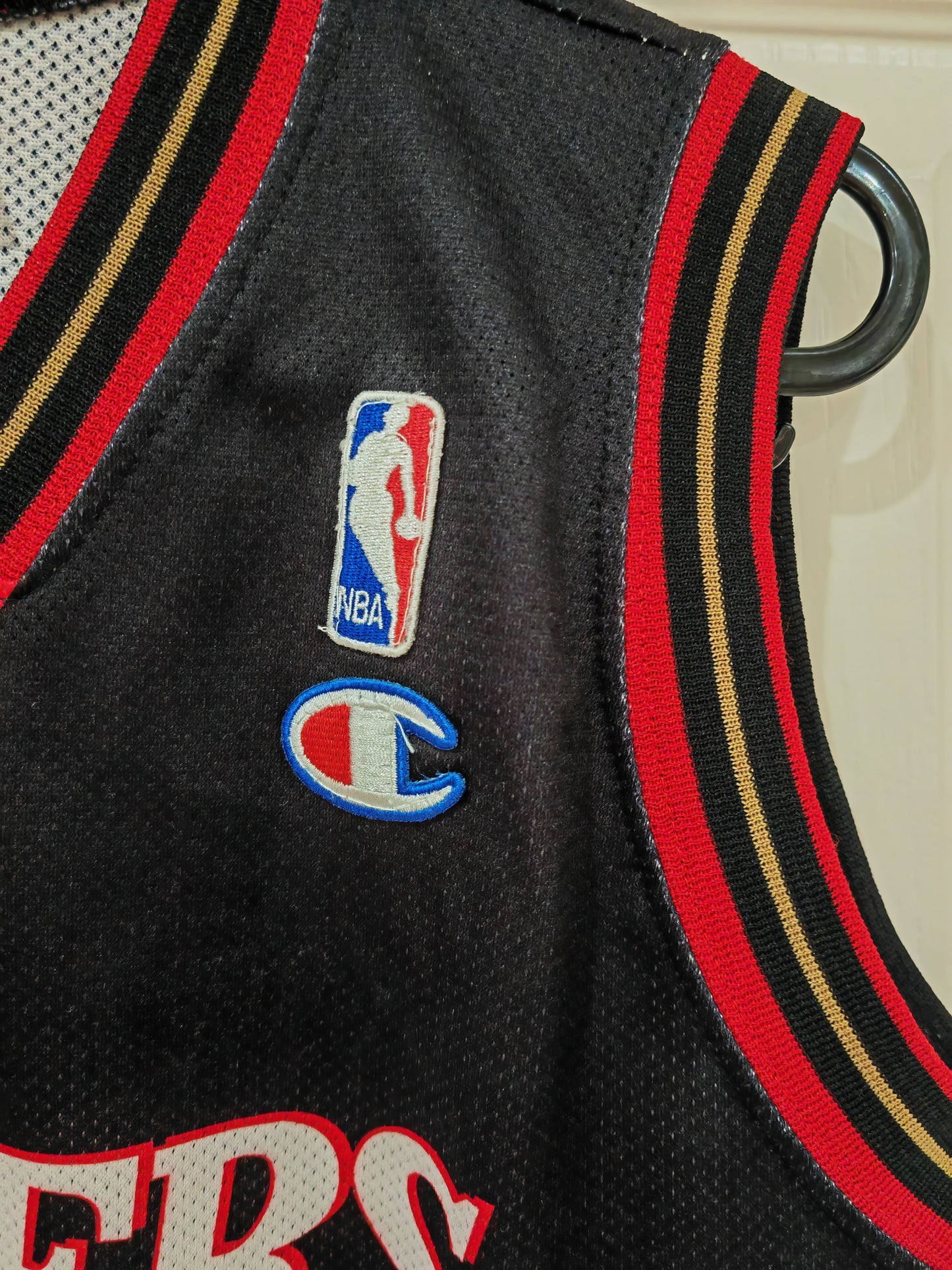 Youth Champion Philadelphia 76ers NBA Jersey, #7 Miller, Black, Size L 11-12Y