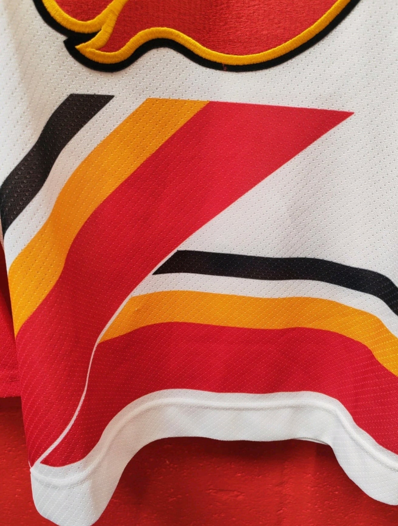 CCM Calgary Flames NHL Hockey Jersey, White/Red, Size Small