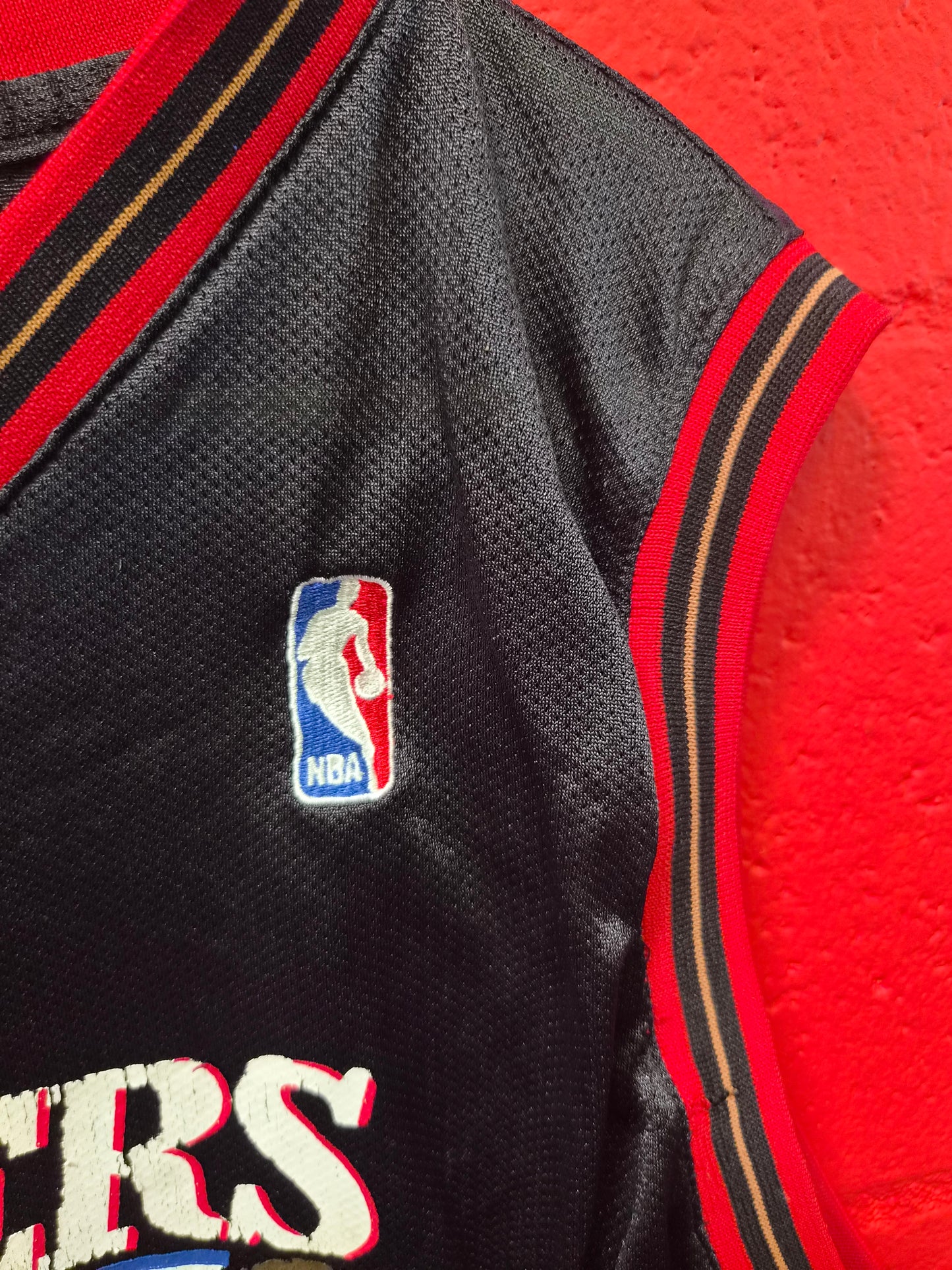 Youth Adidas Philadelphia 76ers NBA jersey, #9 Iguodala, Black, Size YXL