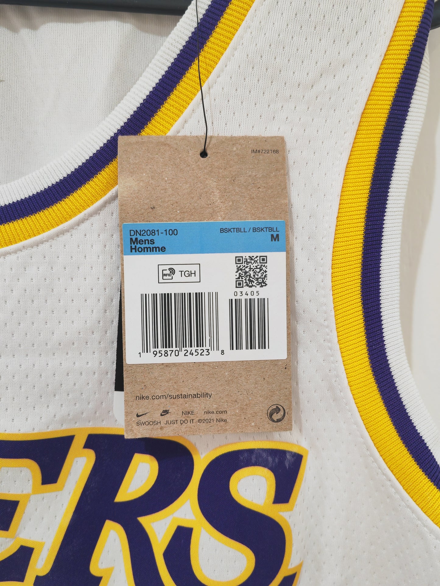 Nike Los Angeles Lakers Association Edition Jersey, #6 James, White, Size Medium