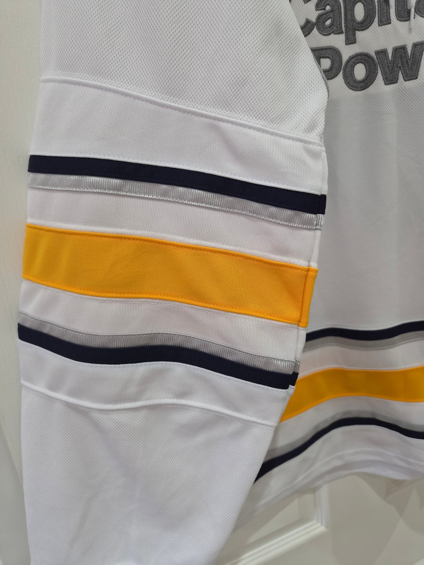 Reebok Ice Hockey Jersey, #32 Hoffe, White, Size Medium