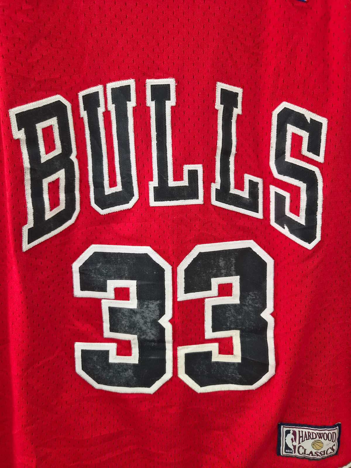 Adidas Hardwood Classics Chicago Bulls NBA Jersey, #33 Pippen, Red, Size Small+2 Length