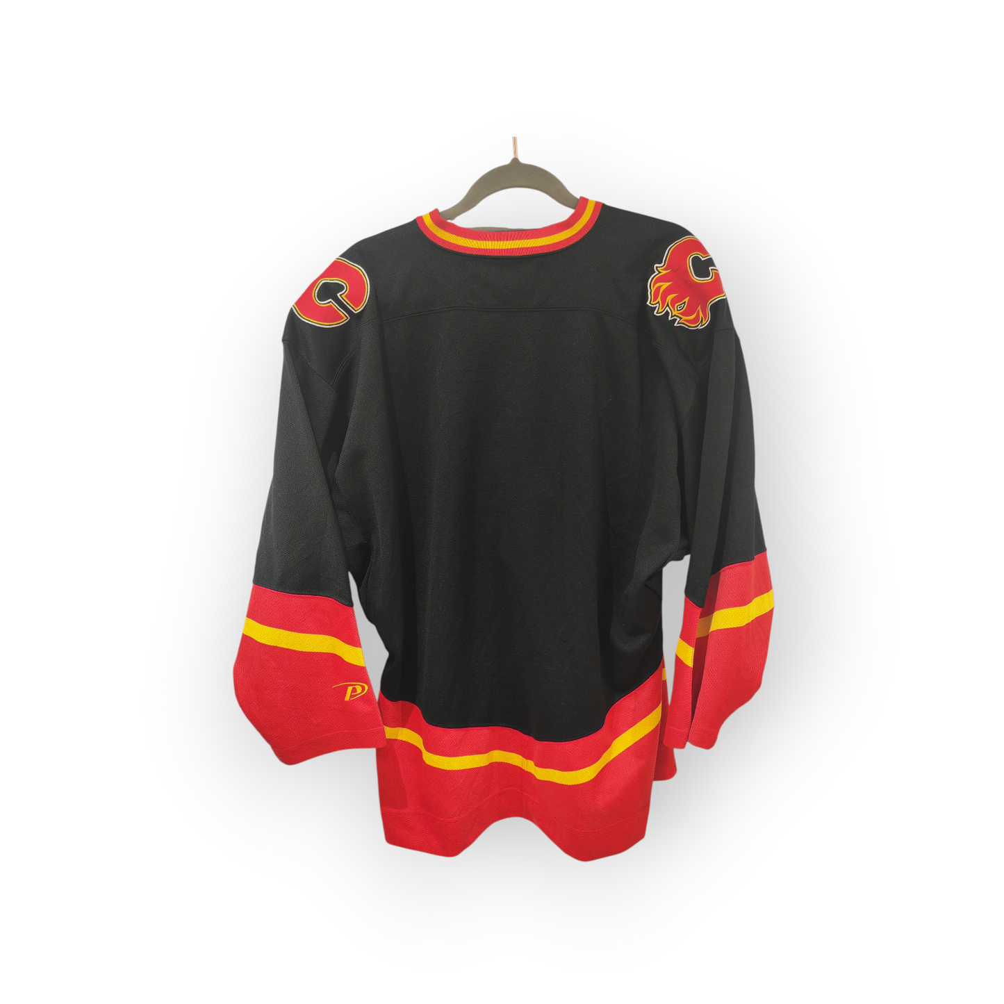 Pro Player Calgary Flames NHL Hockey Jersey, Black/Red, Size Medium